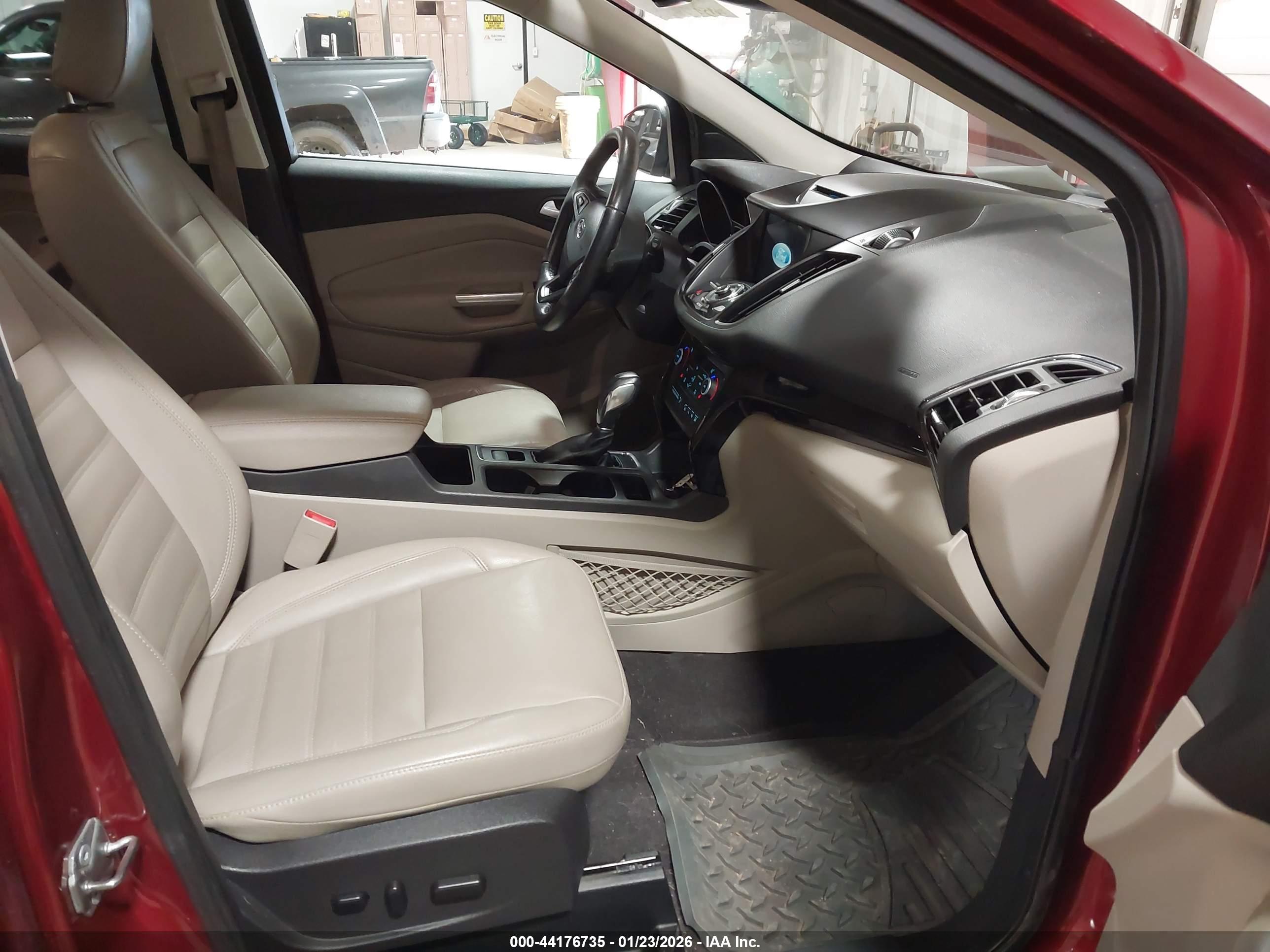 FORD ESCAPE image 5