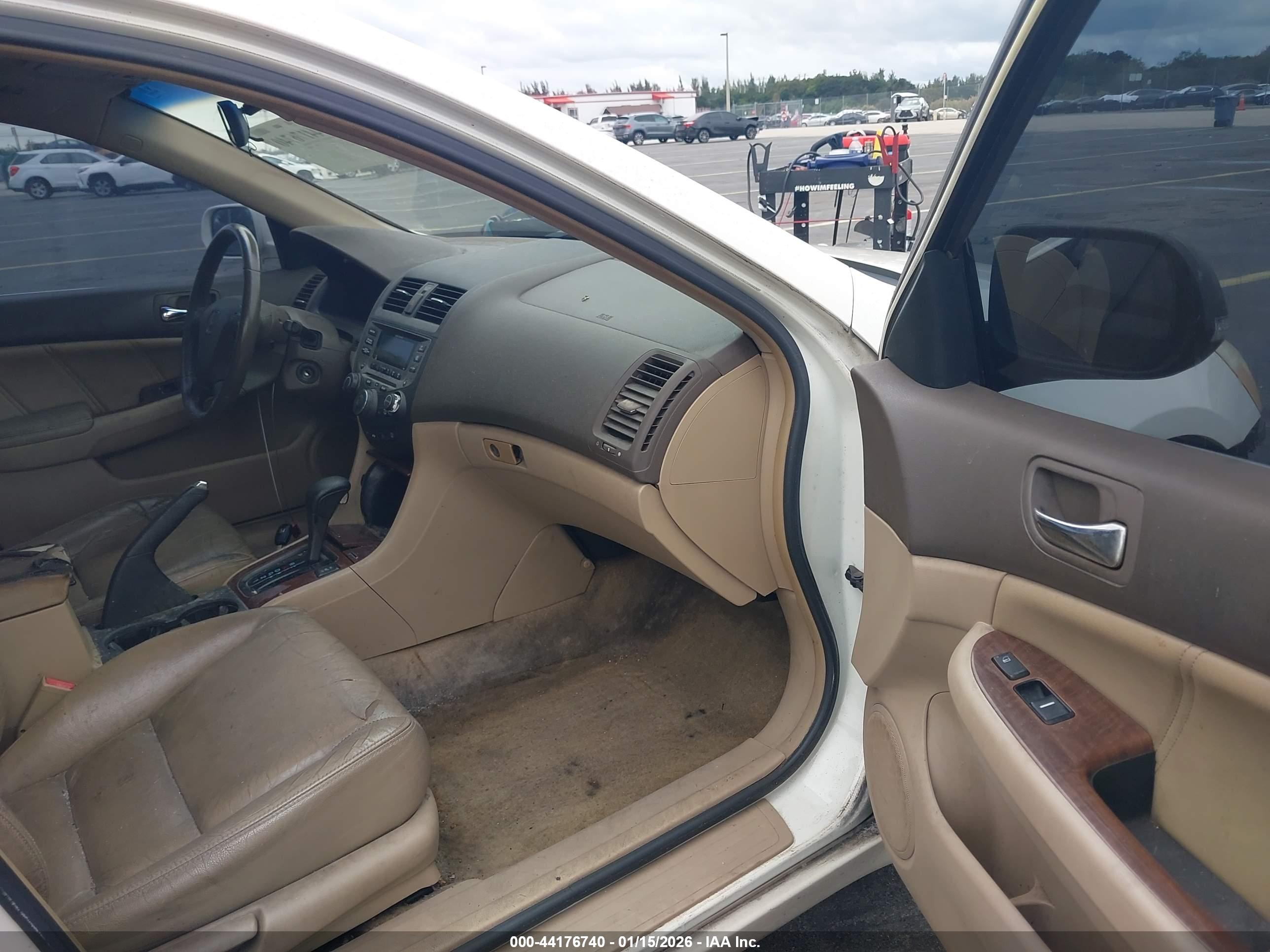 HONDA ACCORD image 5