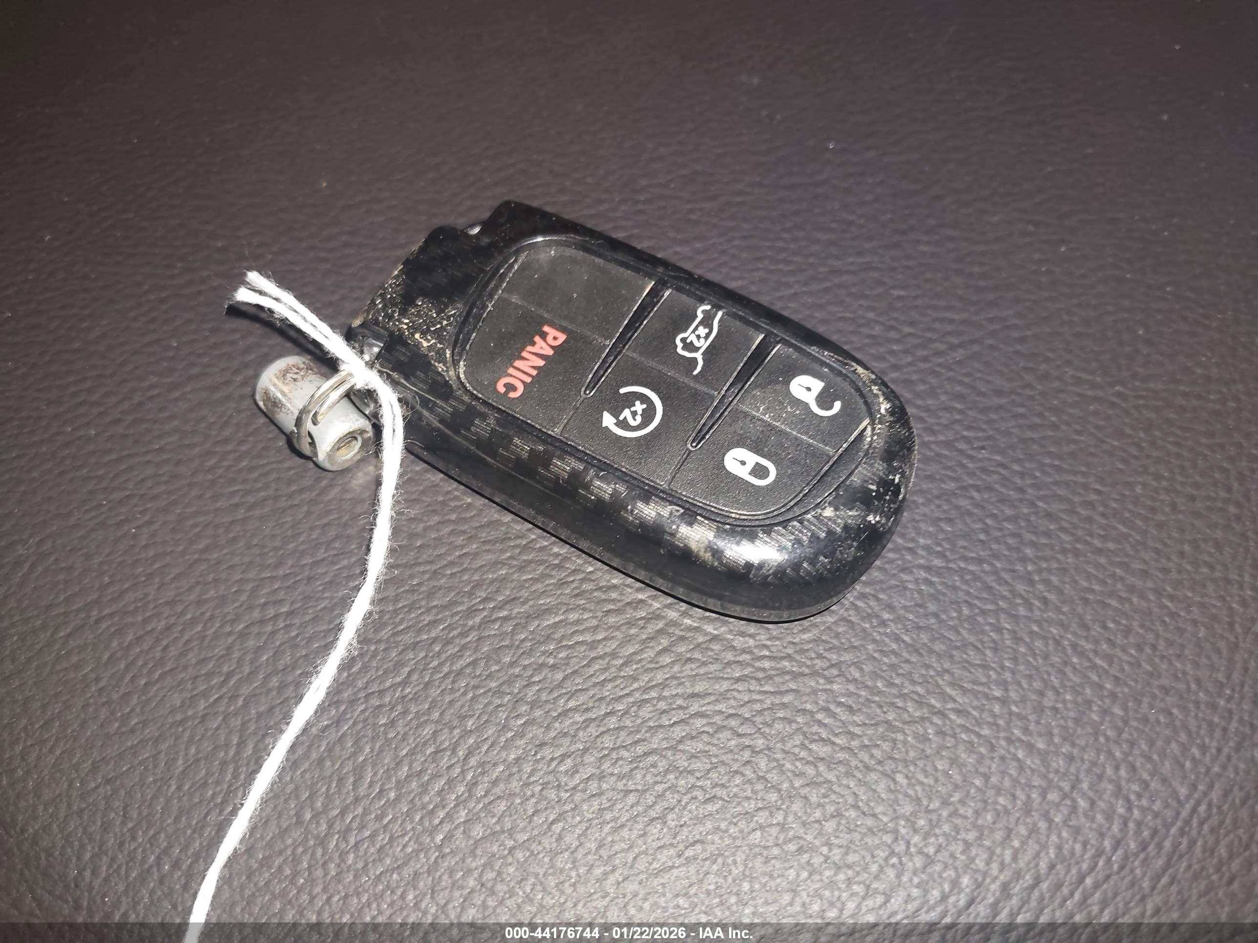 JEEP GRAND image 11