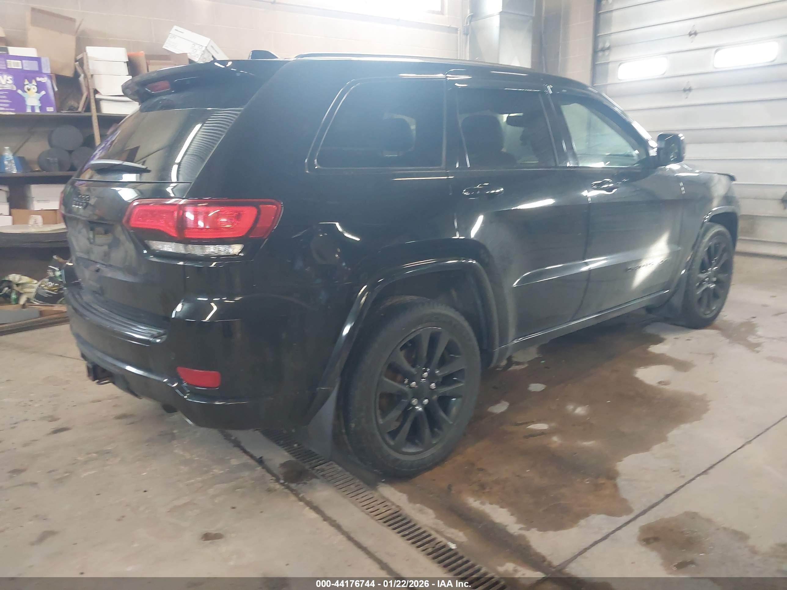 JEEP GRAND image 4