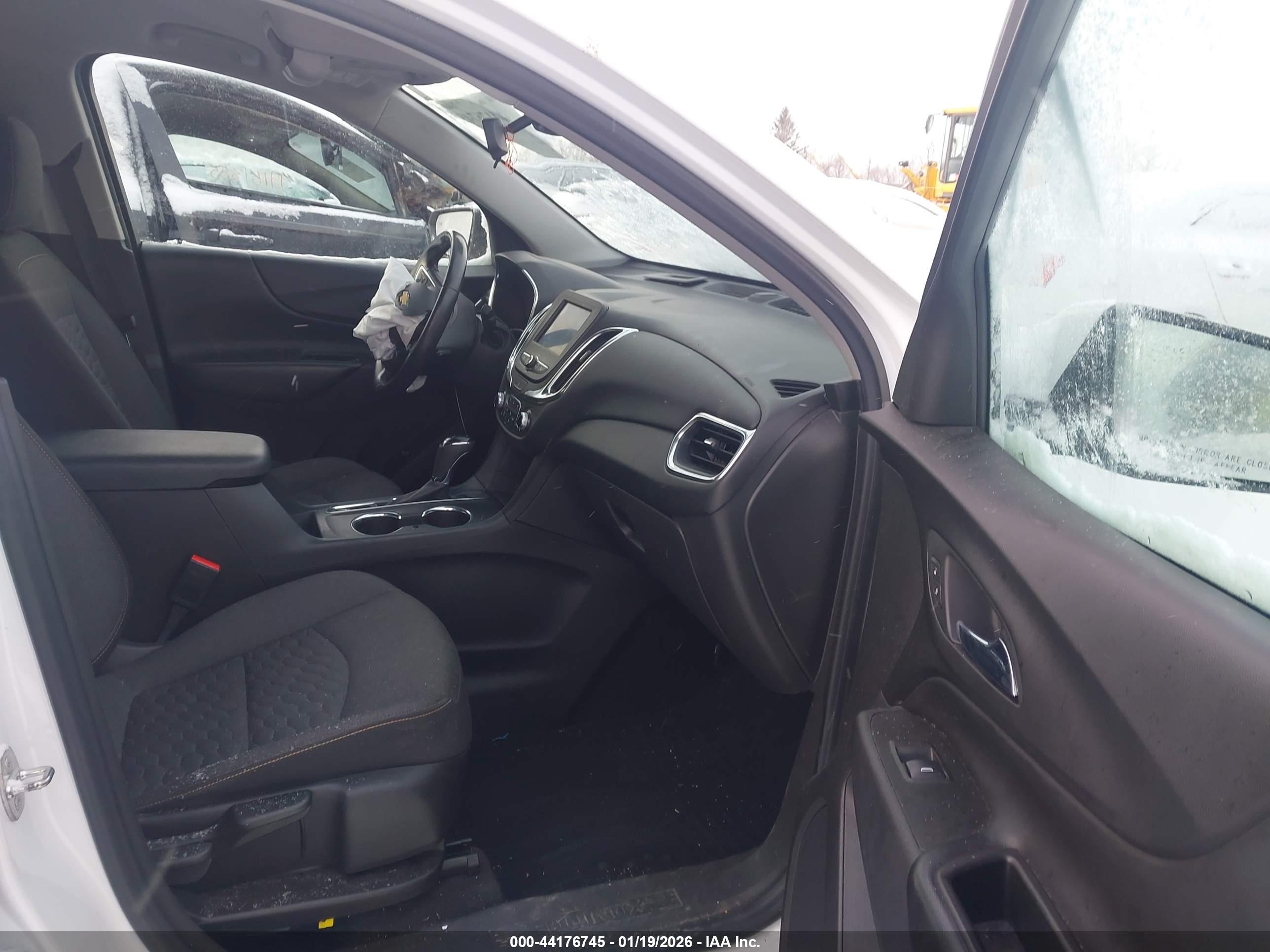 CHEVROLET EQUINOX image 5