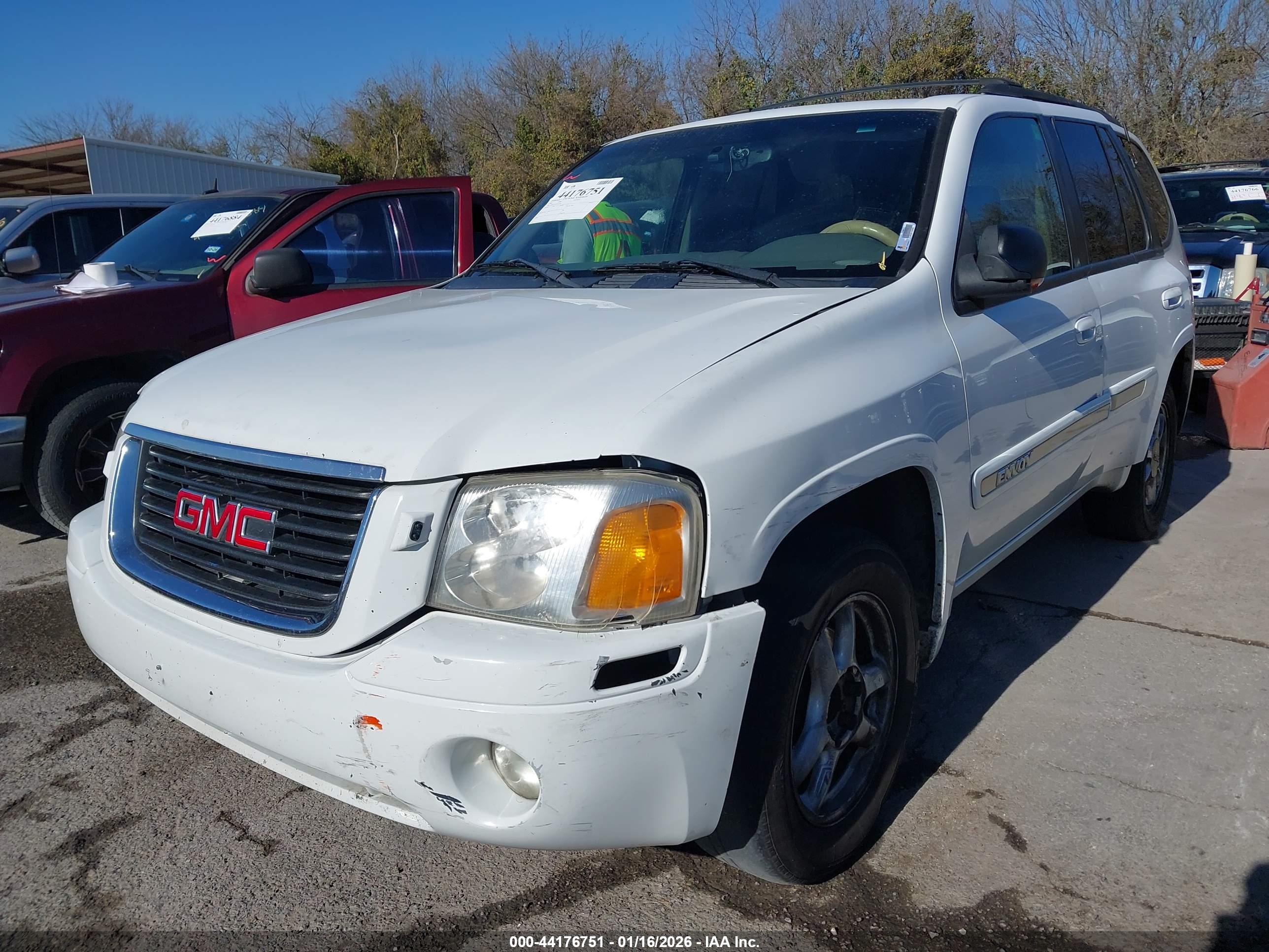 GMC ENVOY image 2