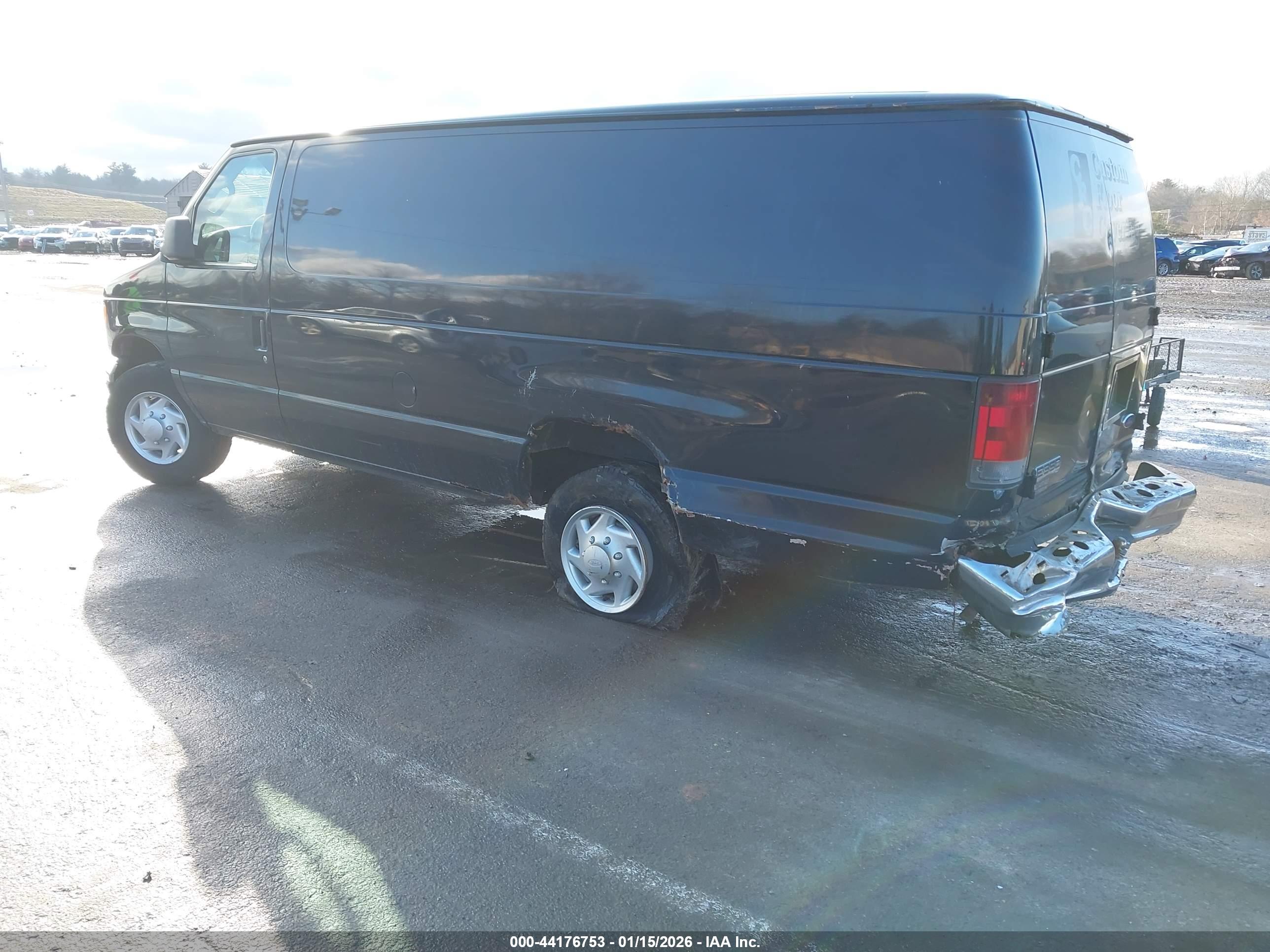 FORD E-350 image 3