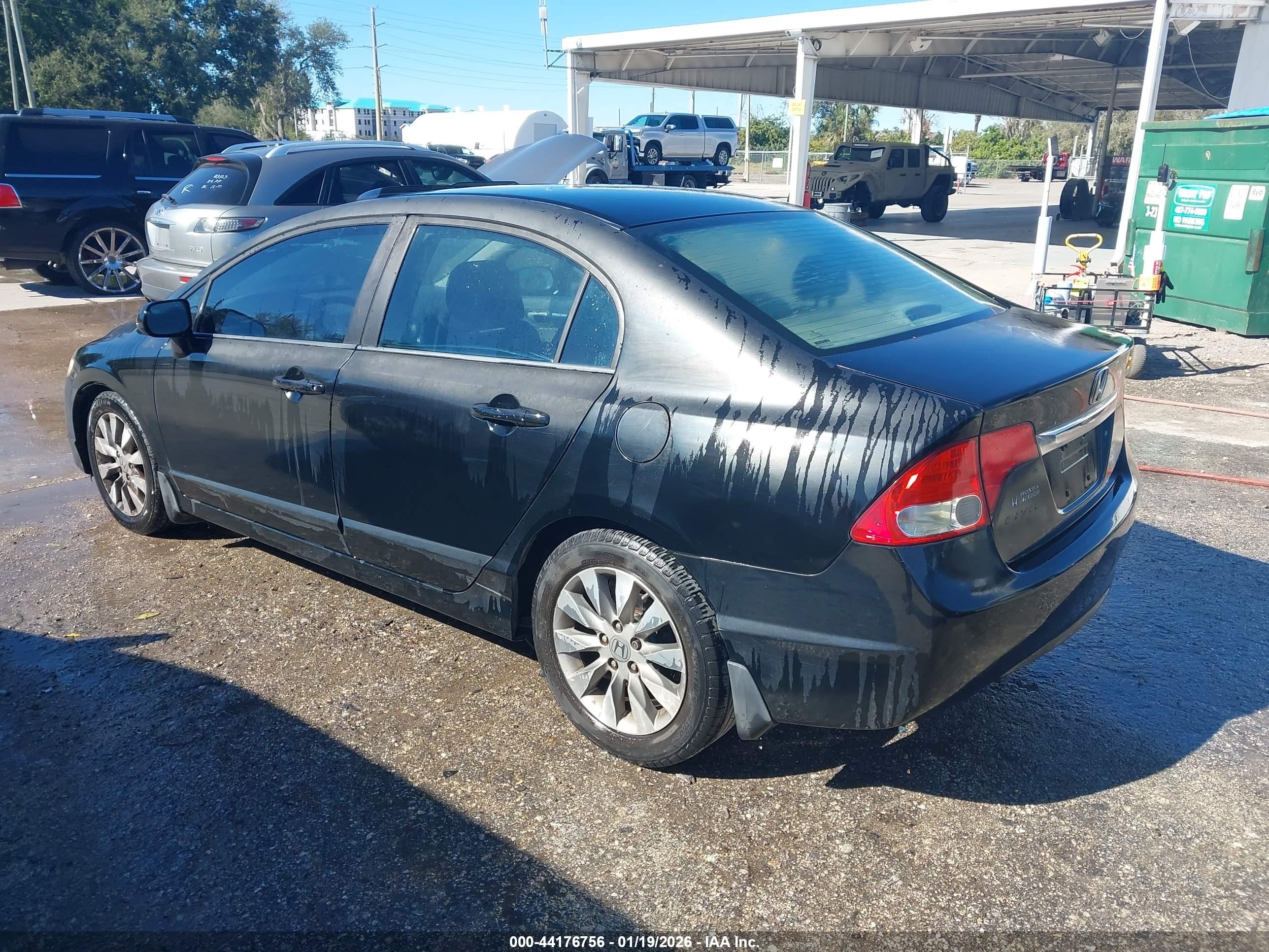 HONDA CIVIC image 3