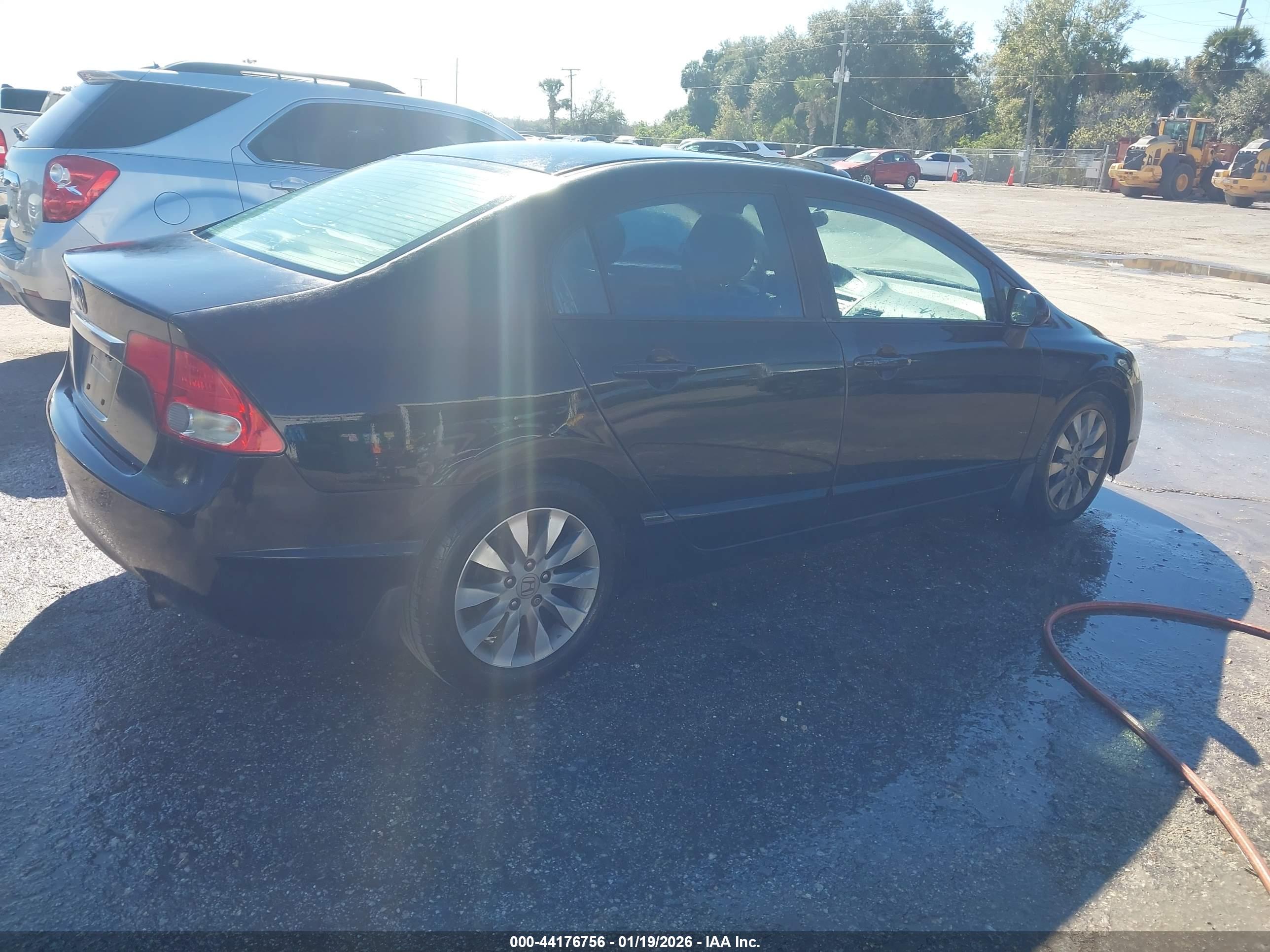 HONDA CIVIC image 4