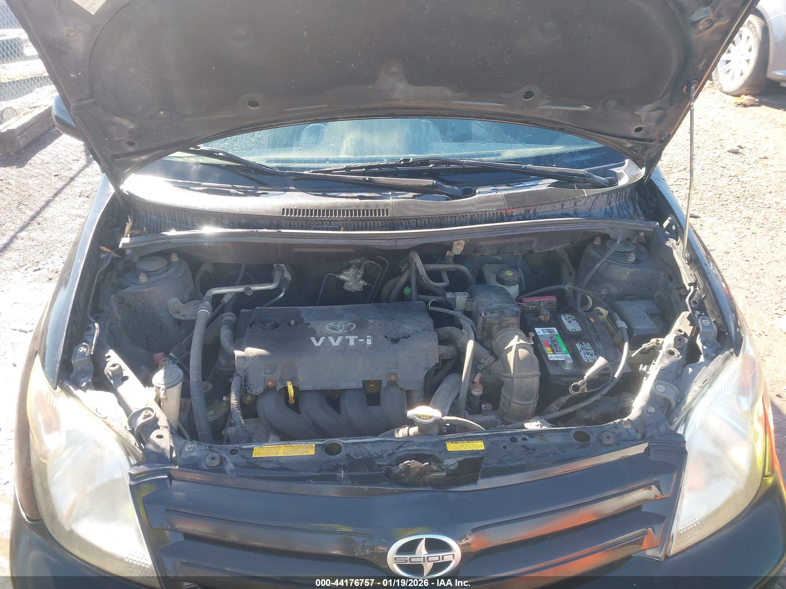 SCION XA image 10
