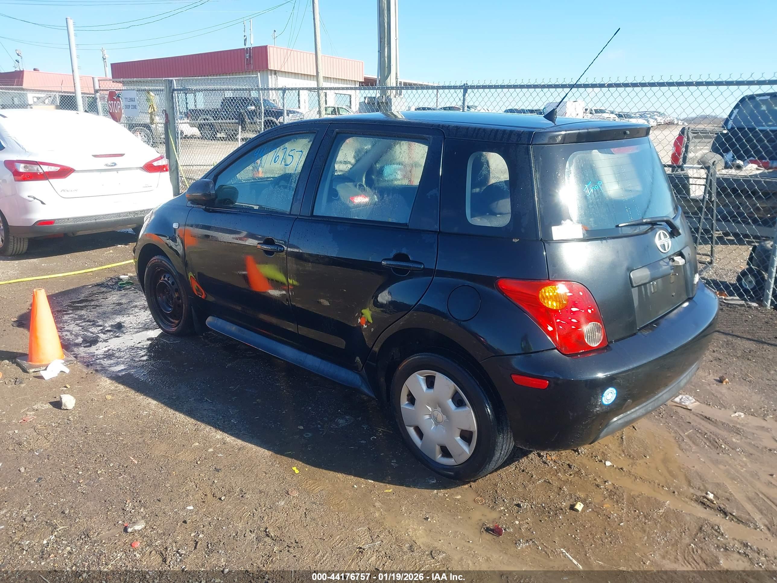 SCION XA image 3