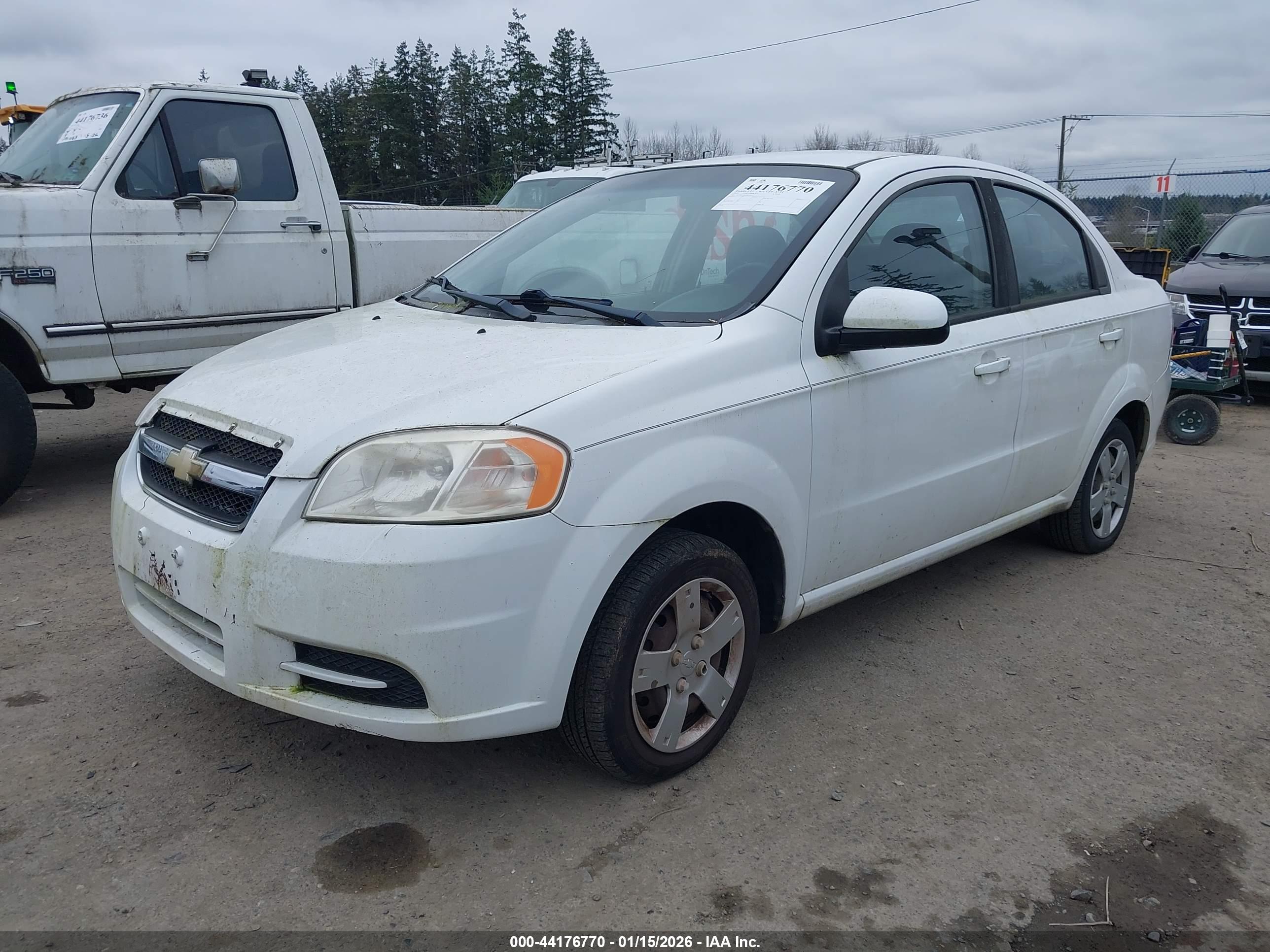 CHEVROLET AVEO image 2