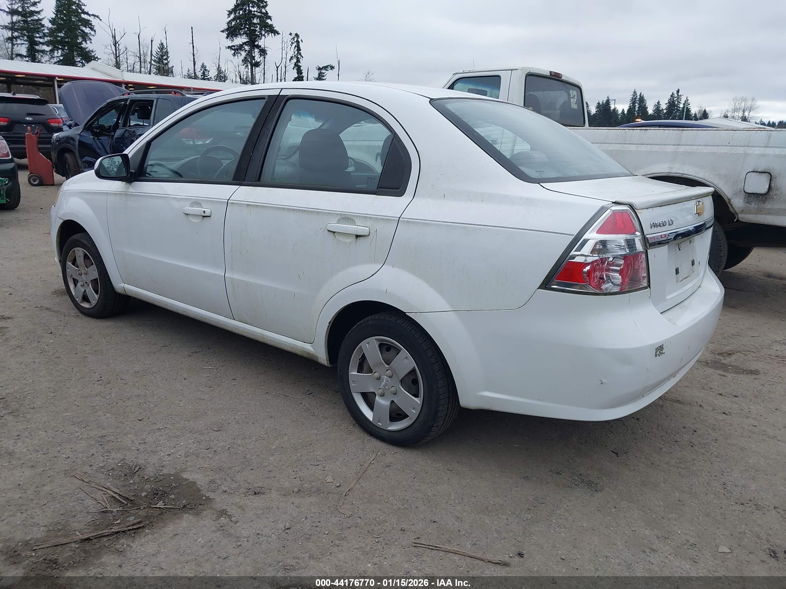 CHEVROLET AVEO image 3