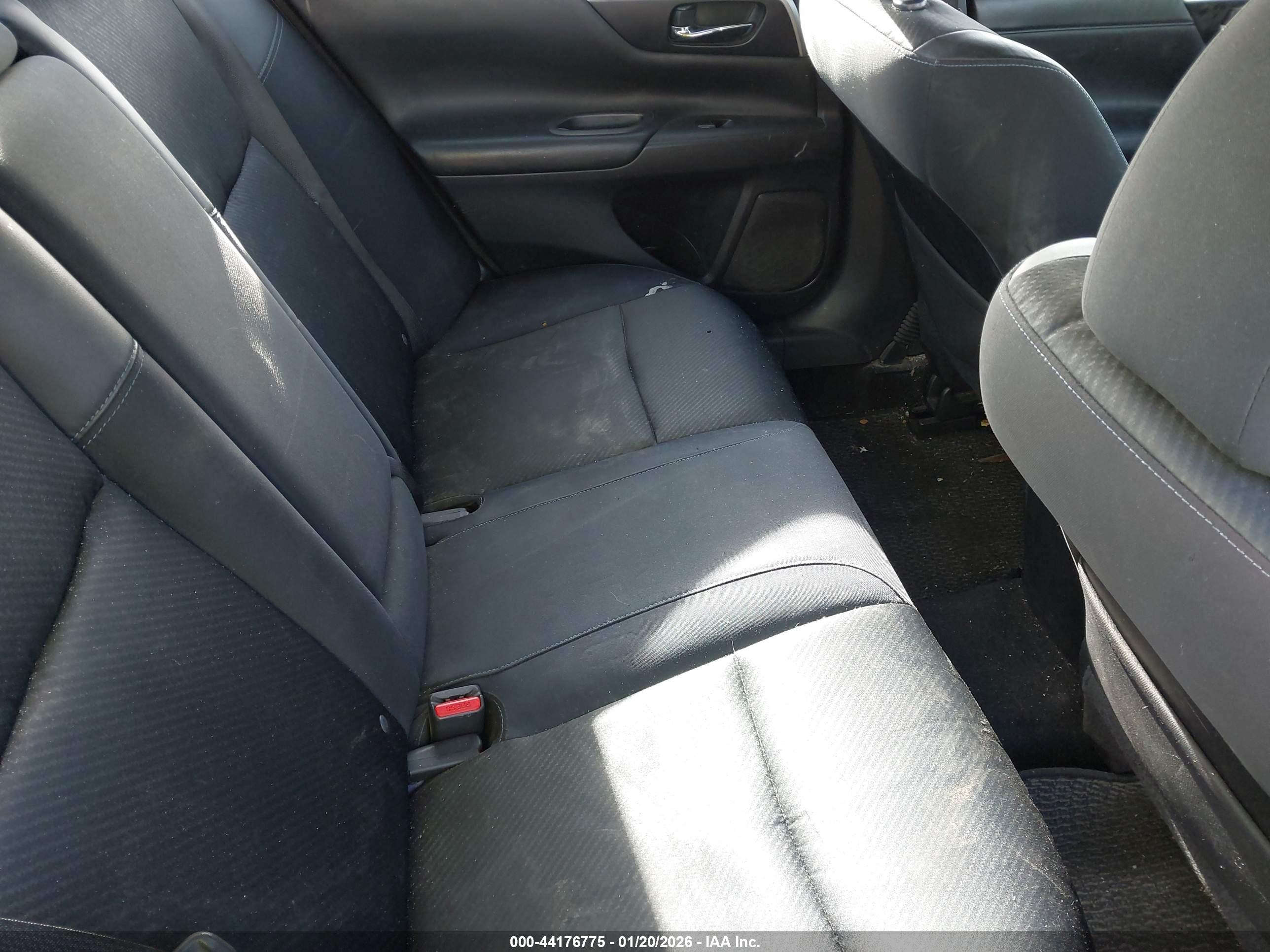 NISSAN ALTIMA image 8