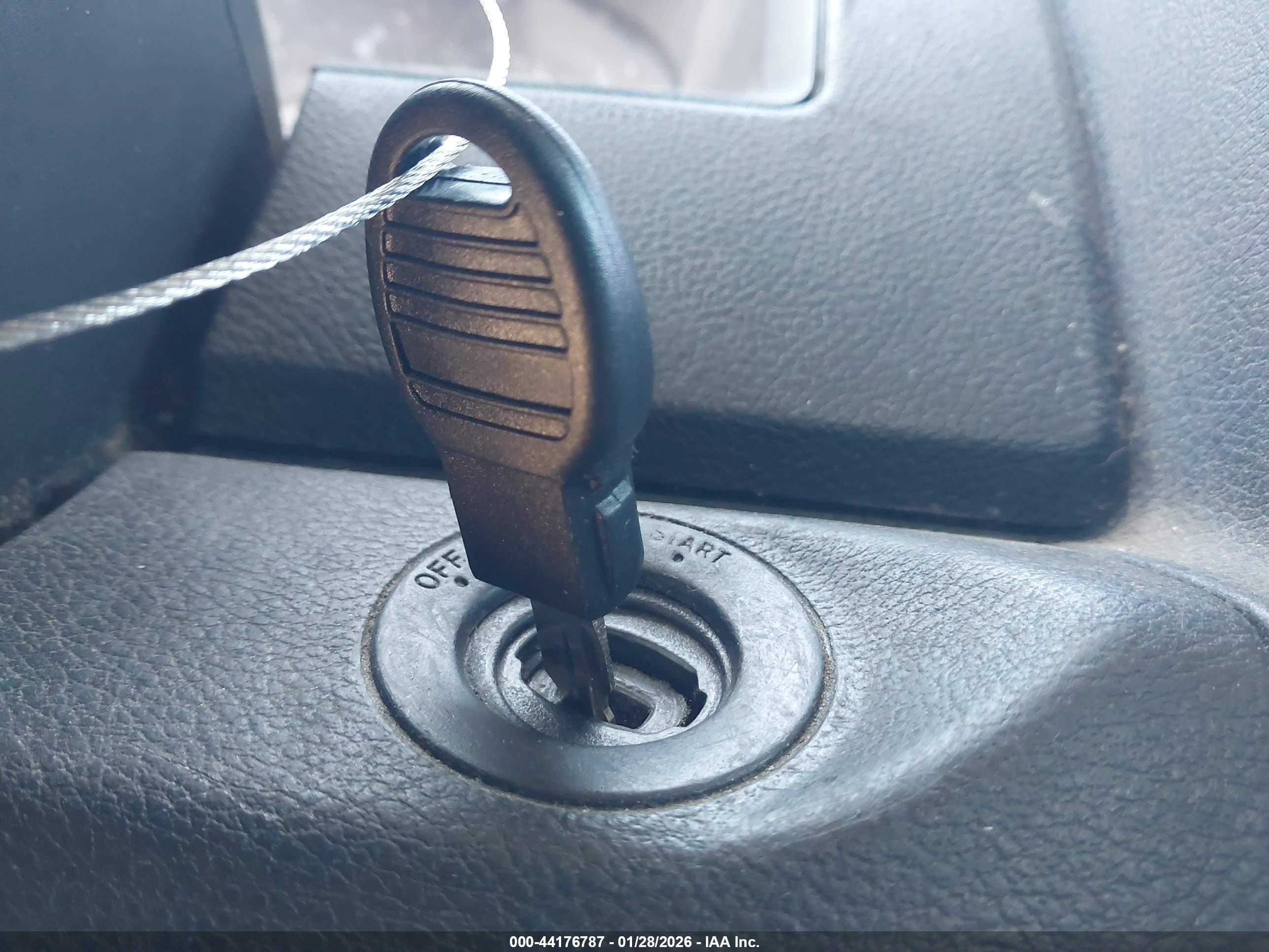 DODGE RAM image 11
