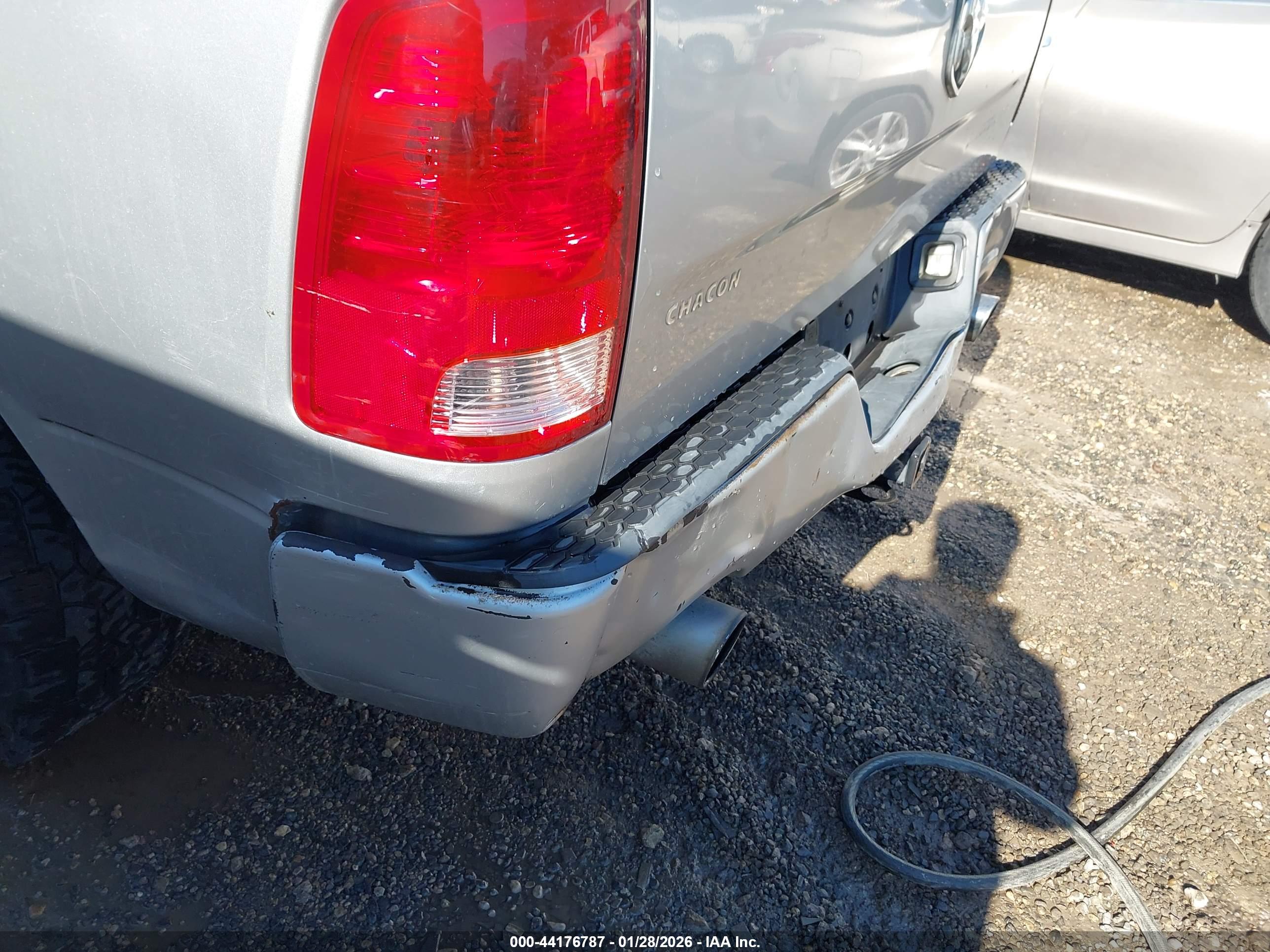 DODGE RAM image 6