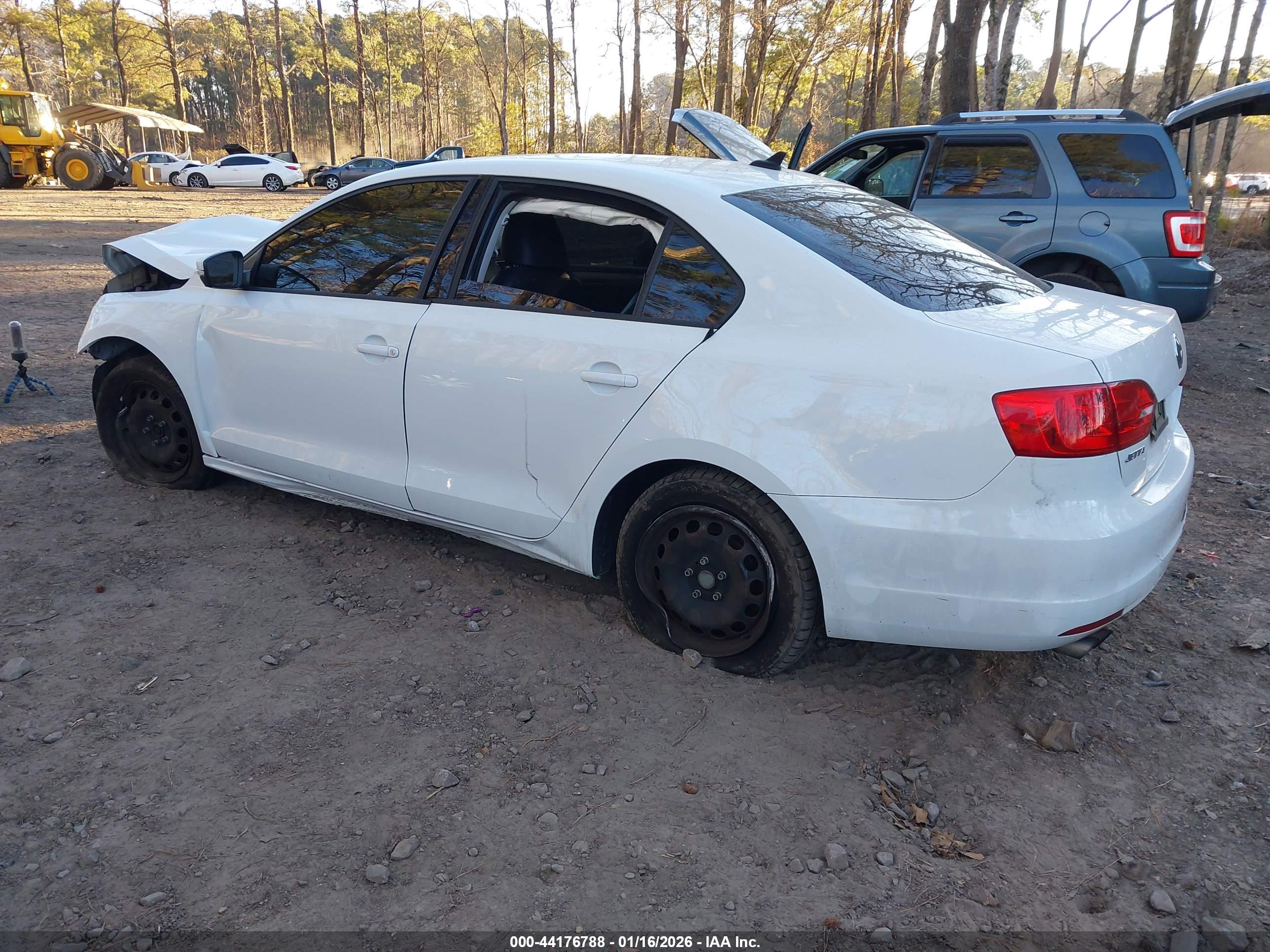VOLKSWAGEN JETTA image 3
