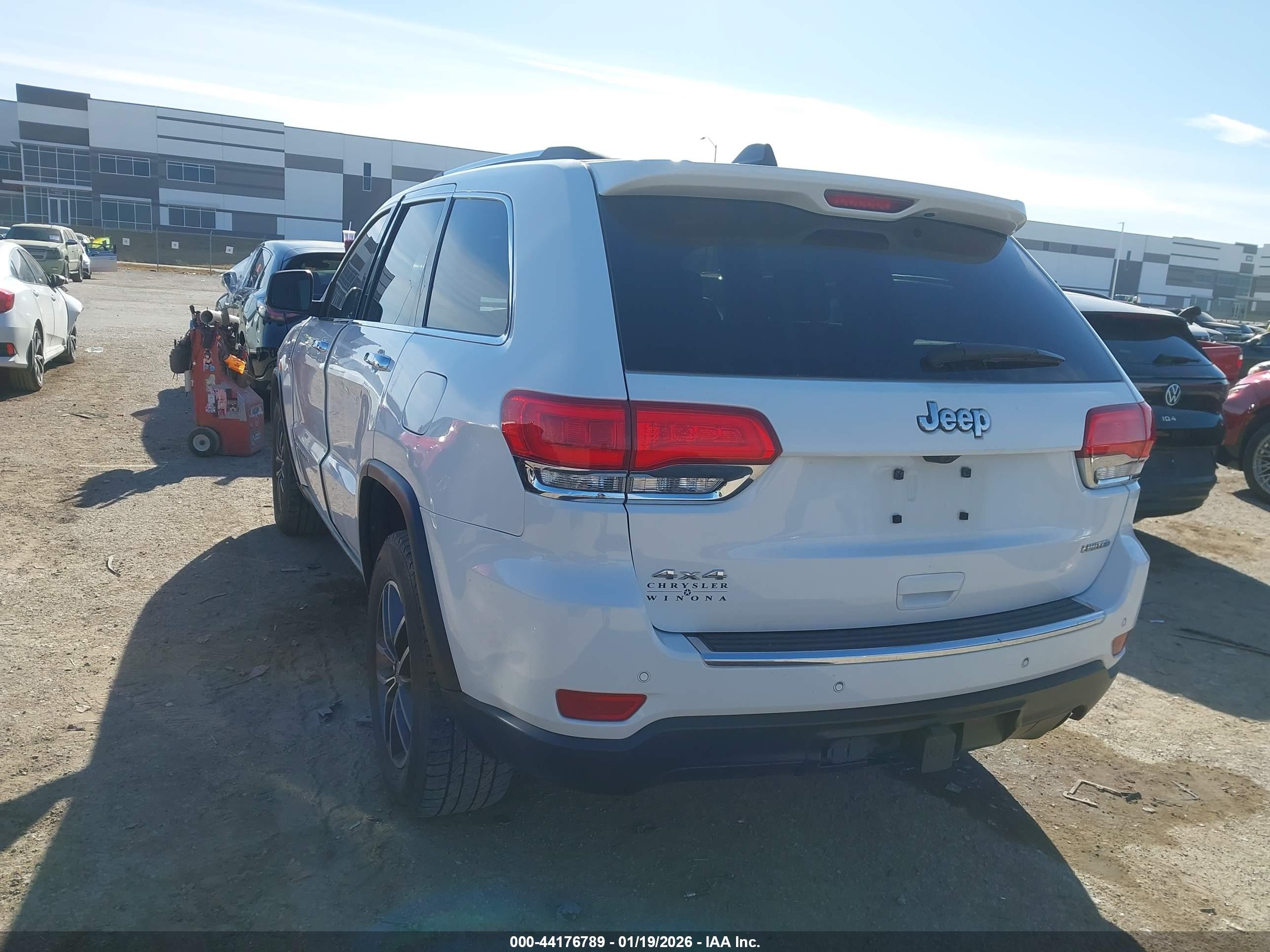 JEEP GRAND image 3