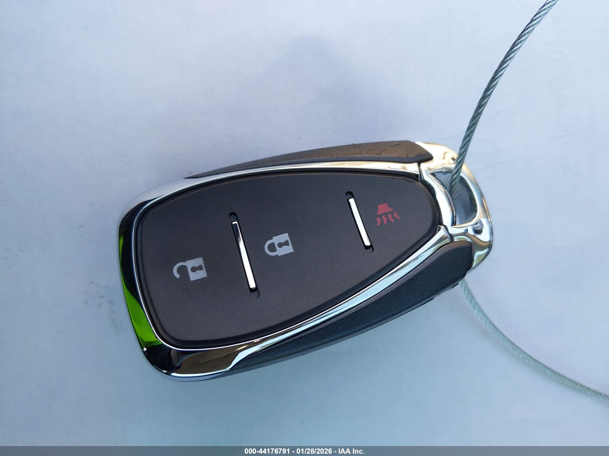 CHEVROLET EQUINOX image 11
