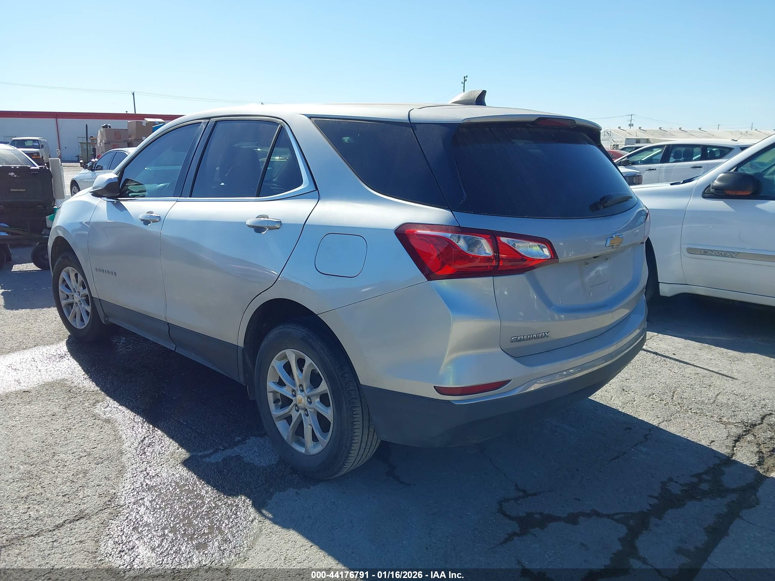 CHEVROLET EQUINOX image 3