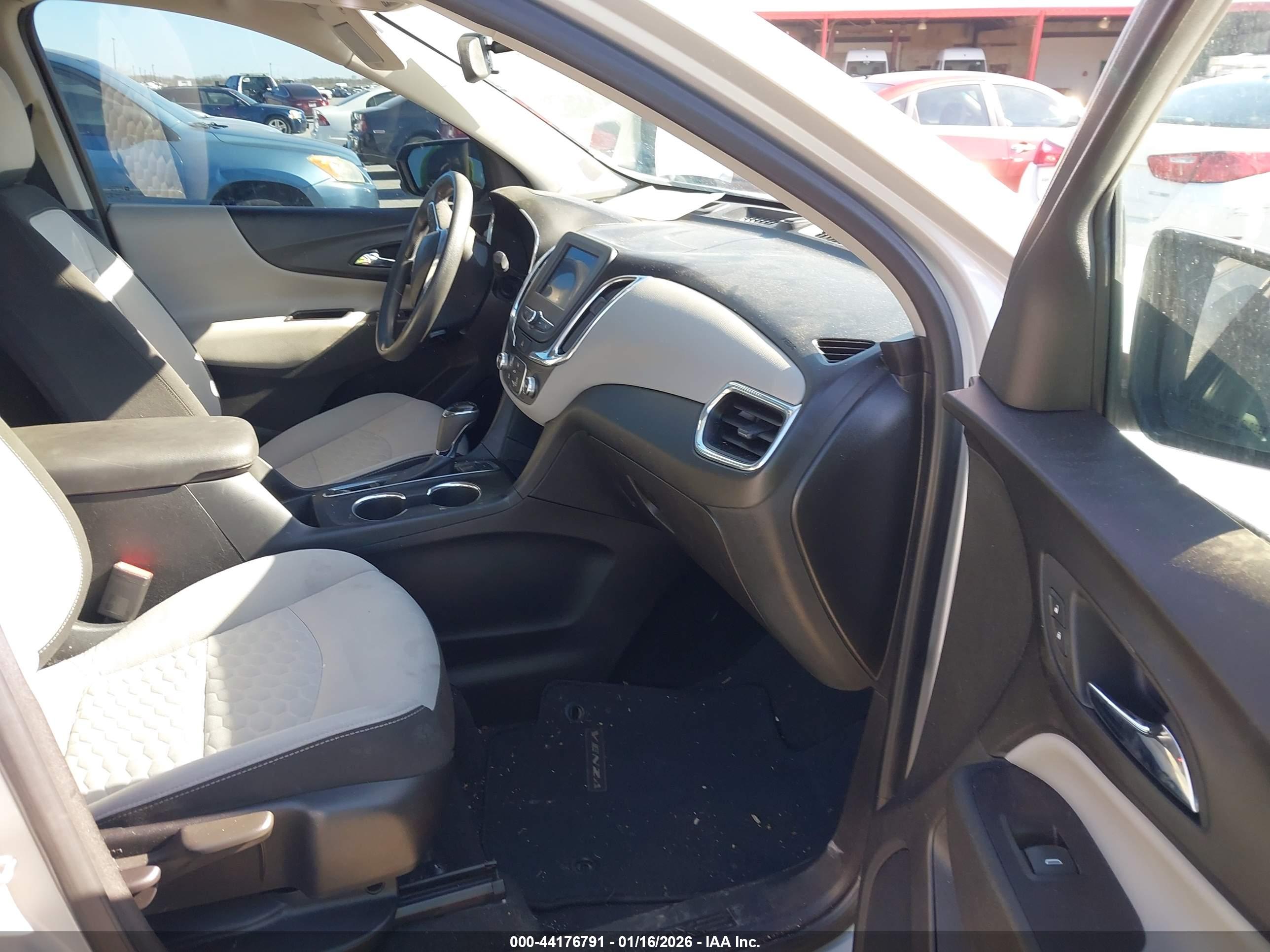 CHEVROLET EQUINOX image 5