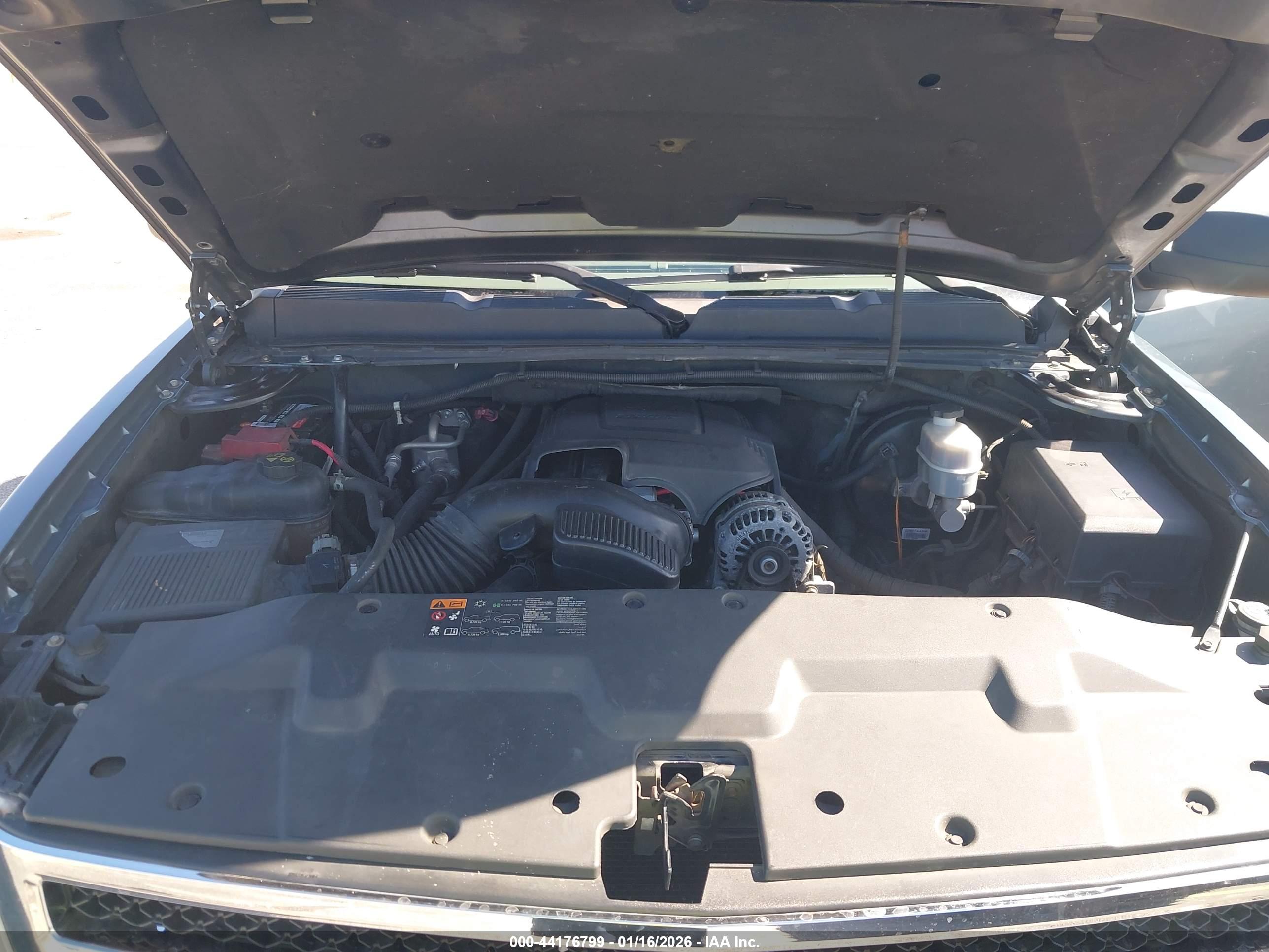 CHEVROLET SILVERADO image 10