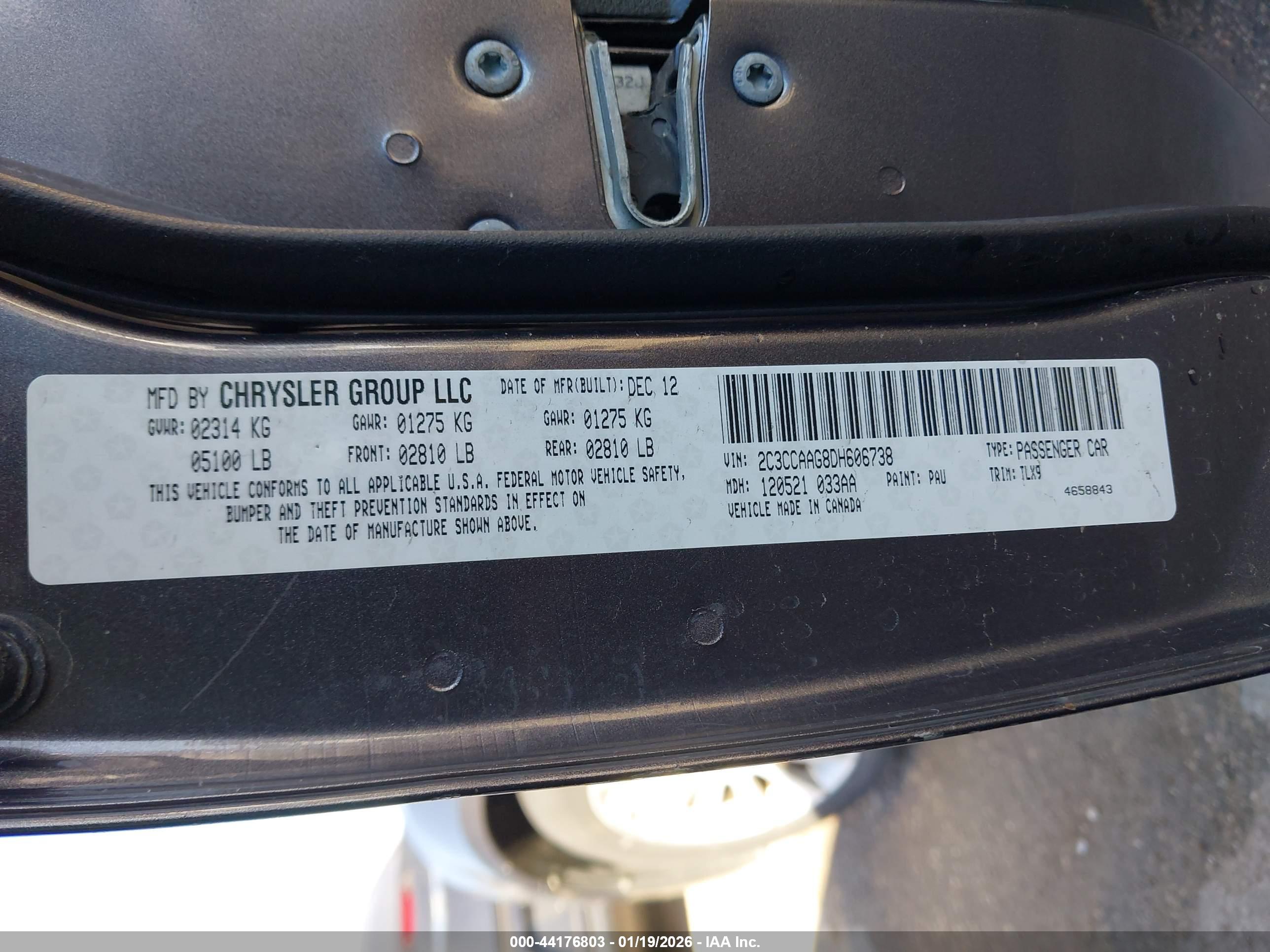 CHRYSLER 300 image 9