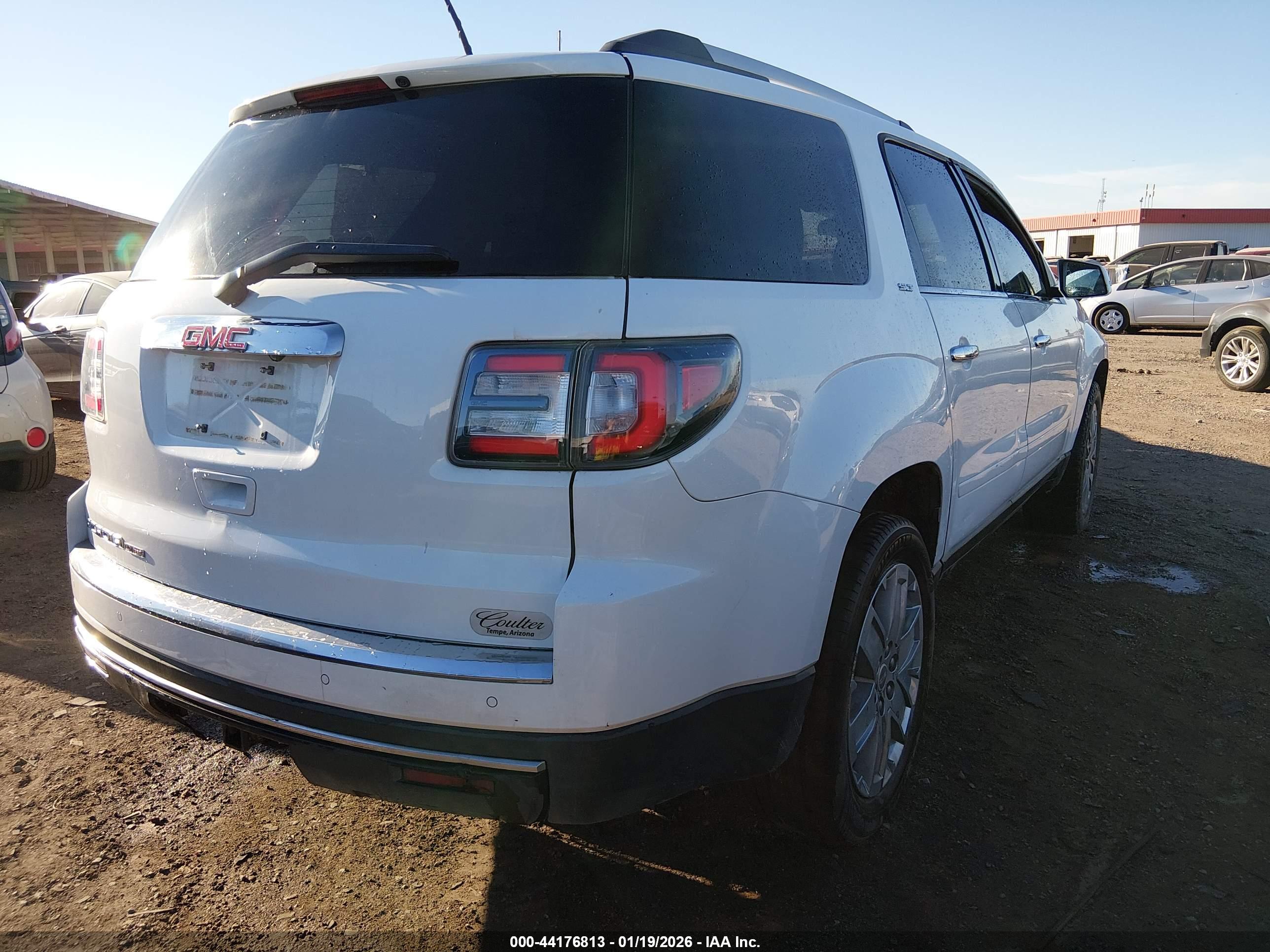 GMC ACADIA image 4