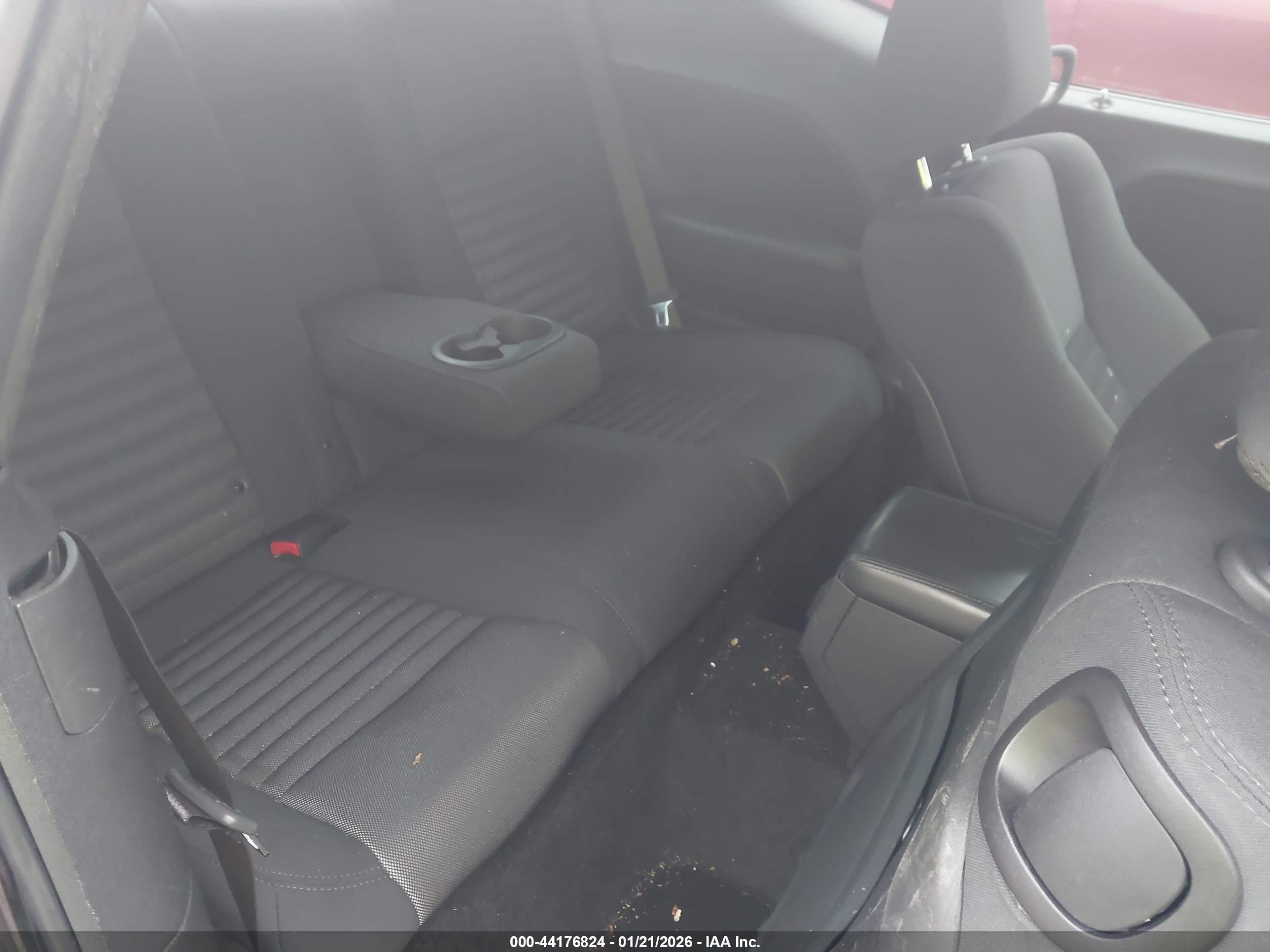 DODGE CHALLENGER image 8