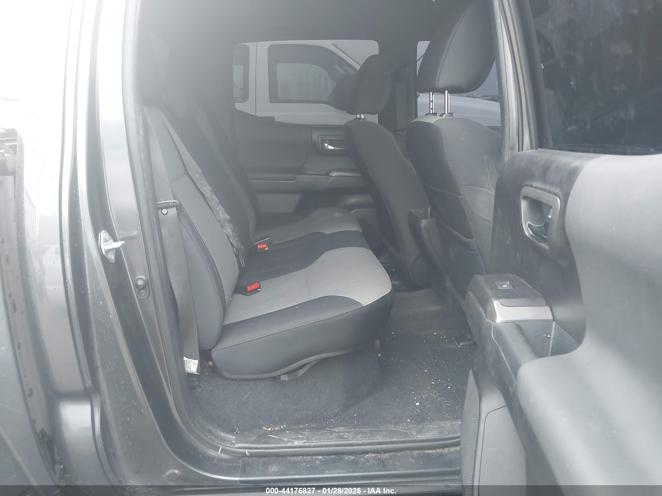 TOYOTA TACOMA image 8
