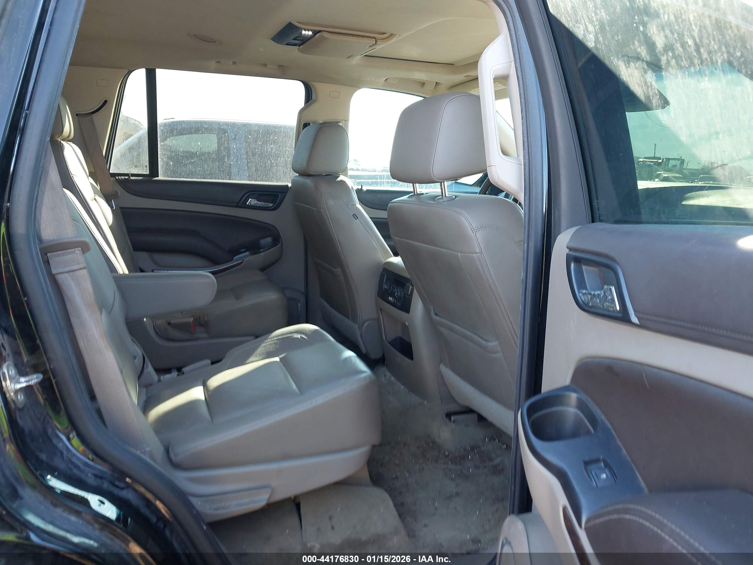 CHEVROLET TAHOE image 8