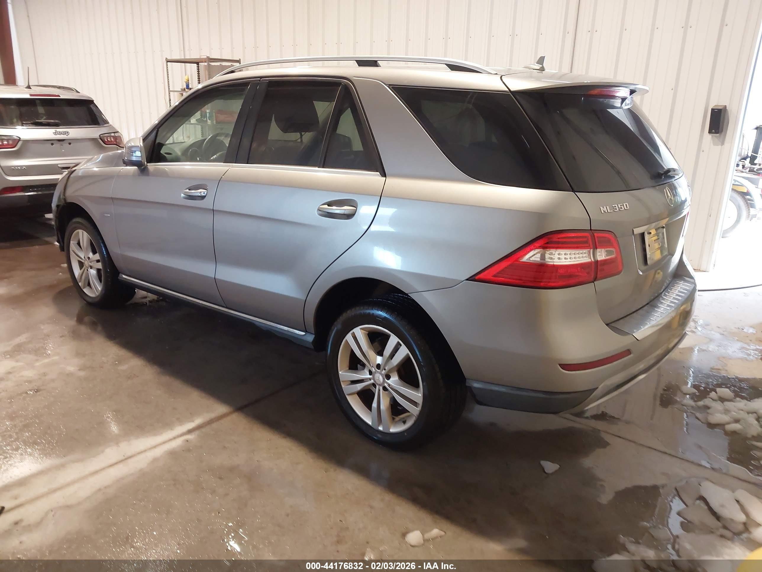 MERCEDES-BENZ ML image 3
