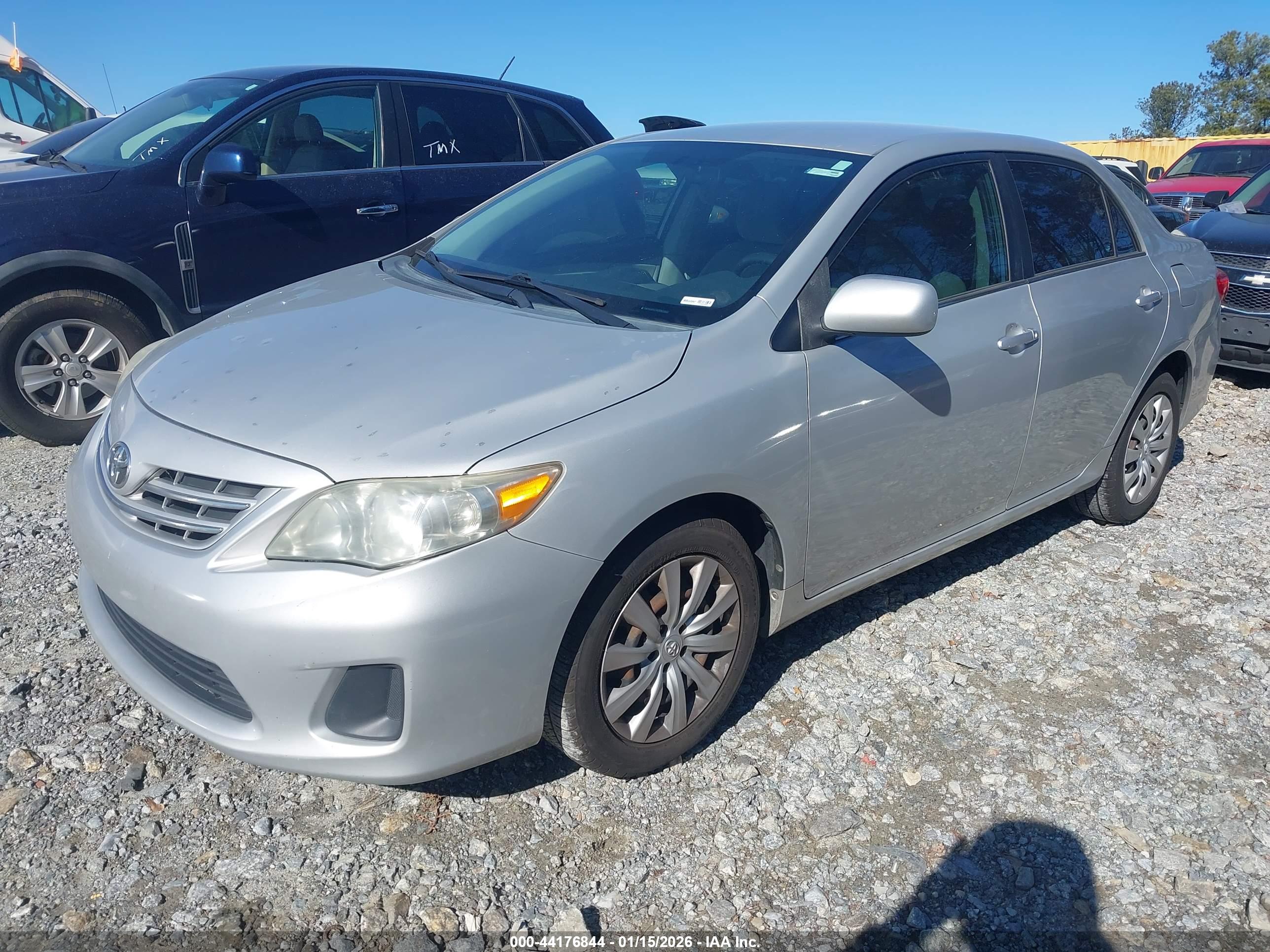 TOYOTA COROLLA image 2