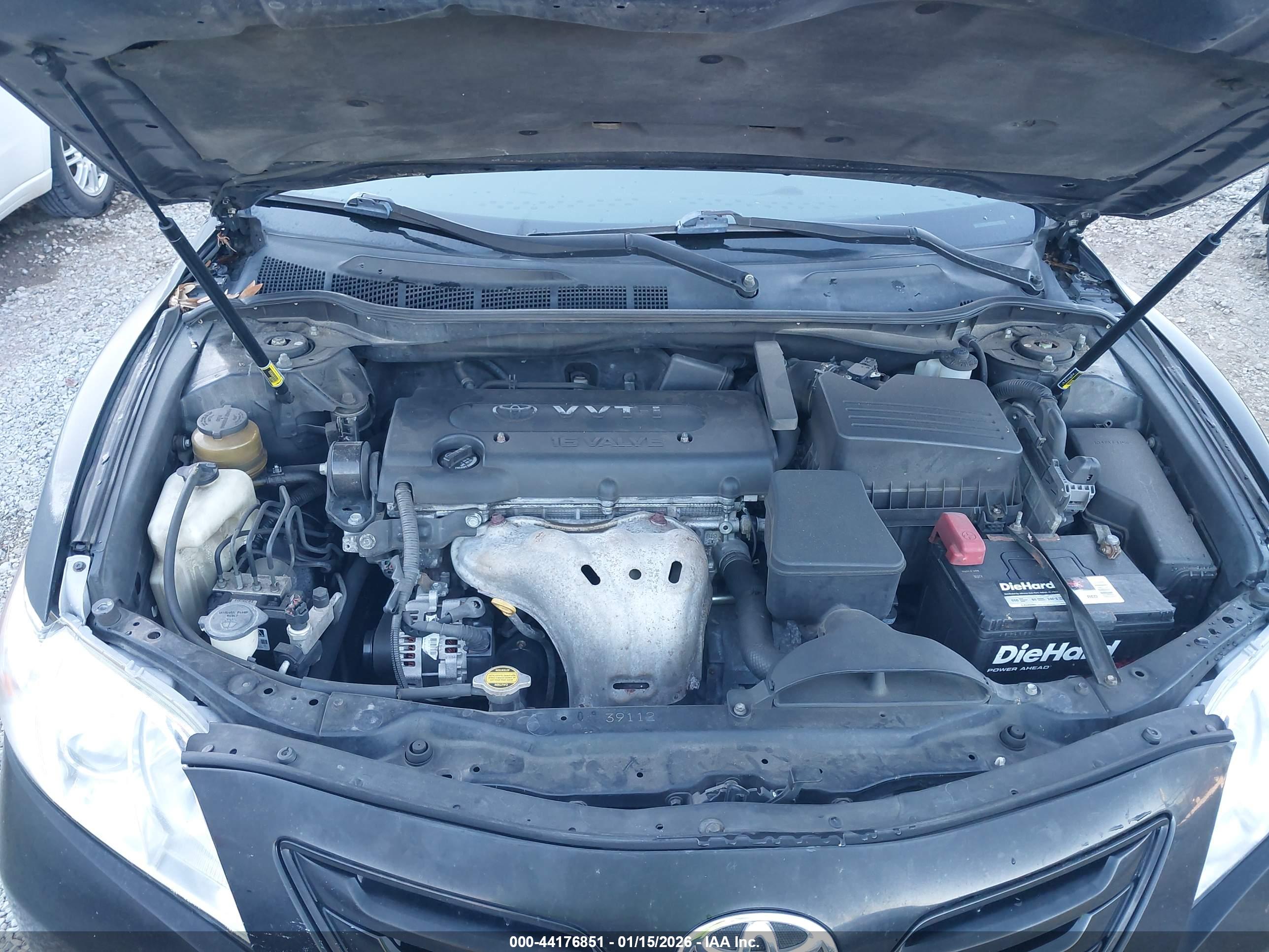 TOYOTA CAMRY image 10