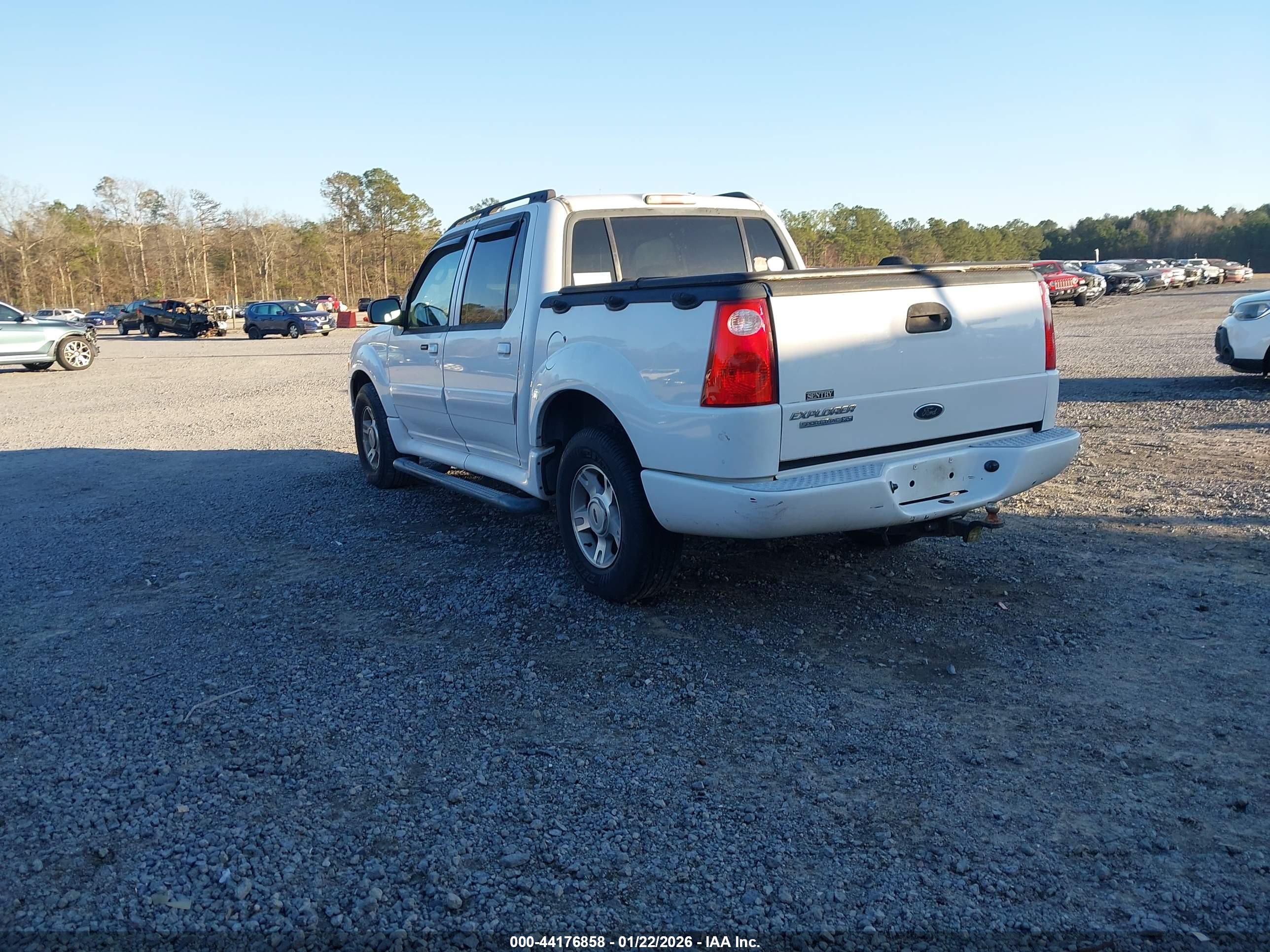 FORD EXPLORER image 3
