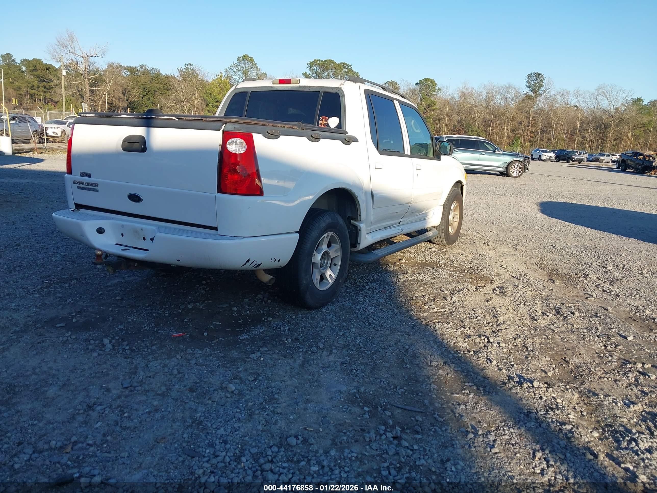 FORD EXPLORER image 4