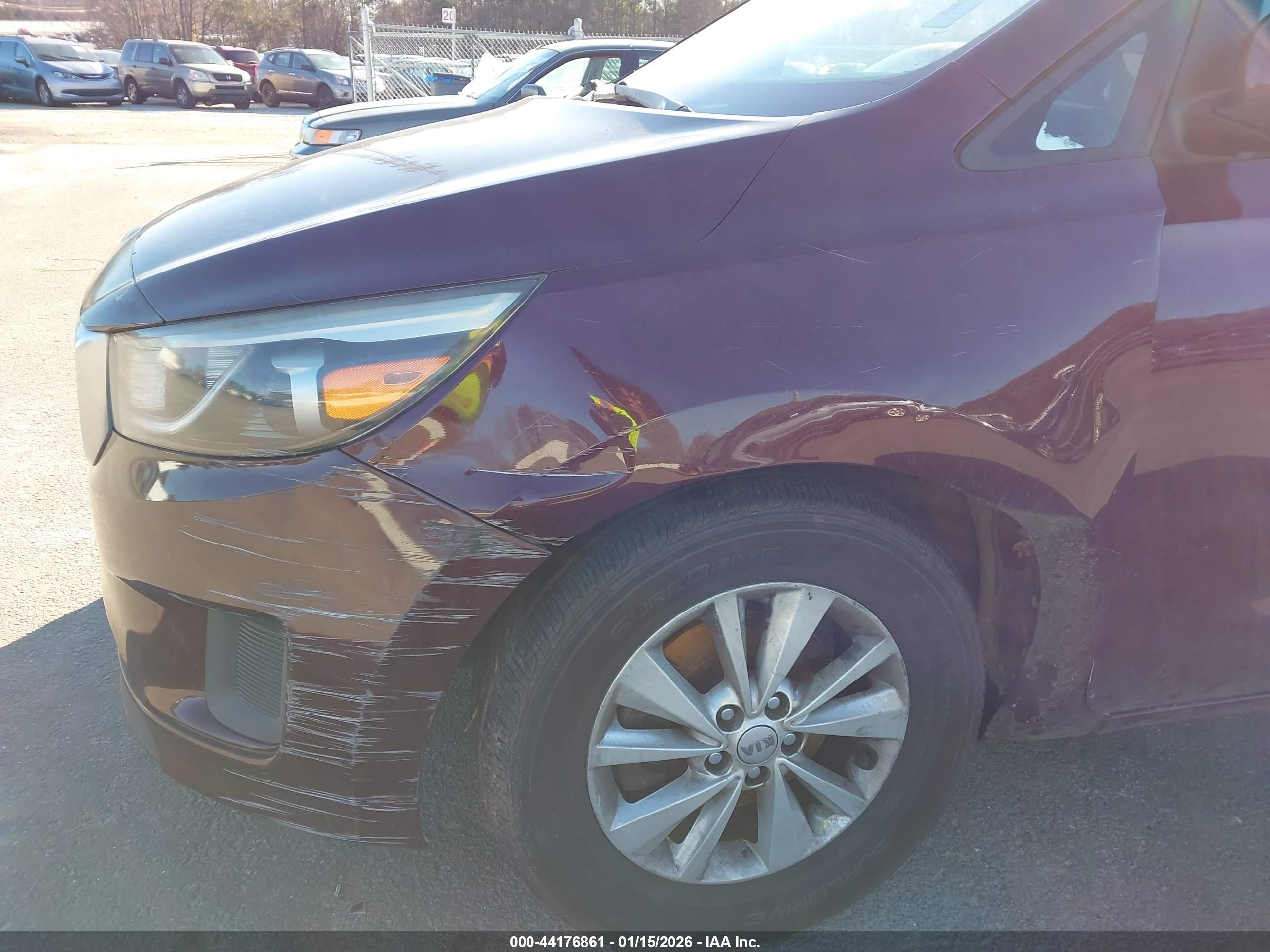 KIA SEDONA image 6