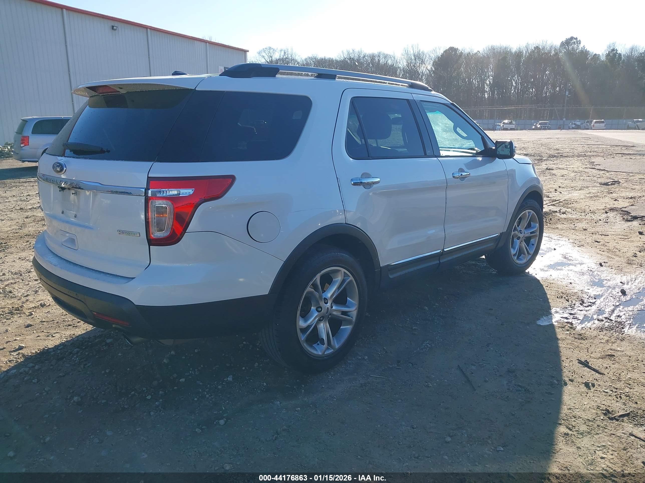 FORD EXPLORER image 4