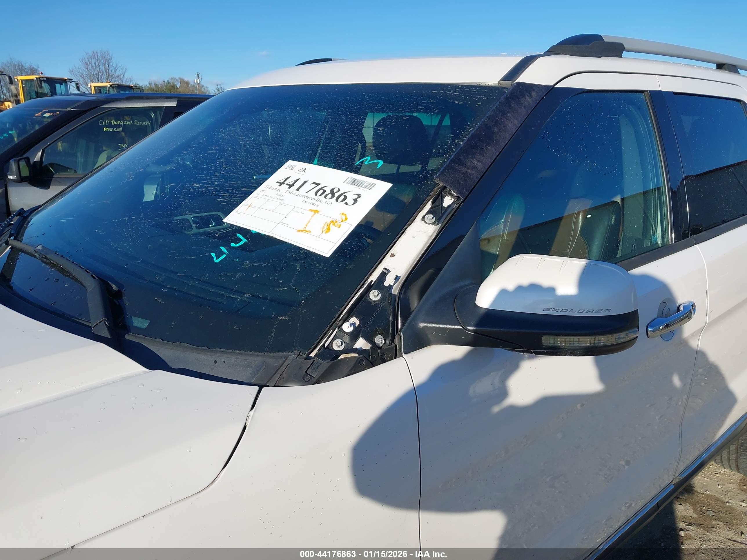 FORD EXPLORER image 6