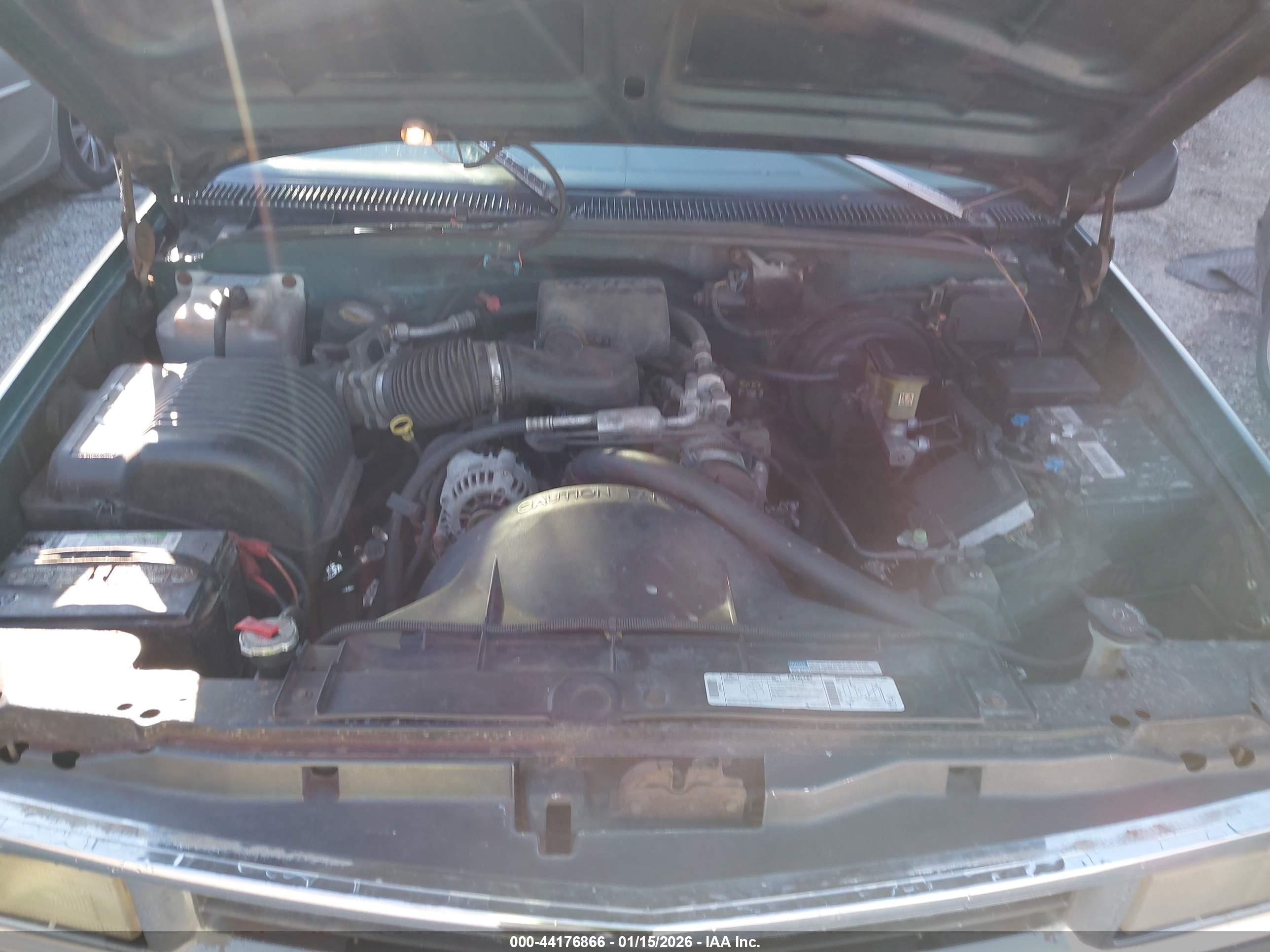 CHEVROLET C1500 image 10