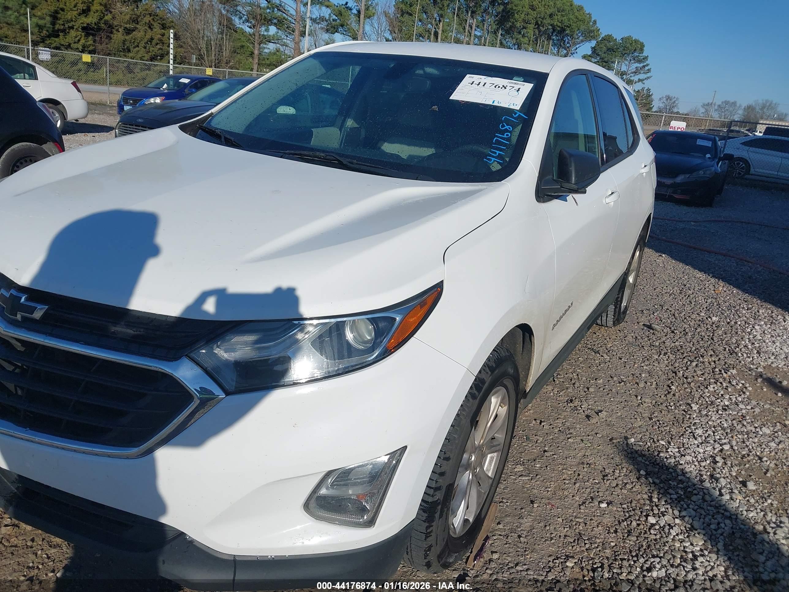 CHEVROLET EQUINOX image 6
