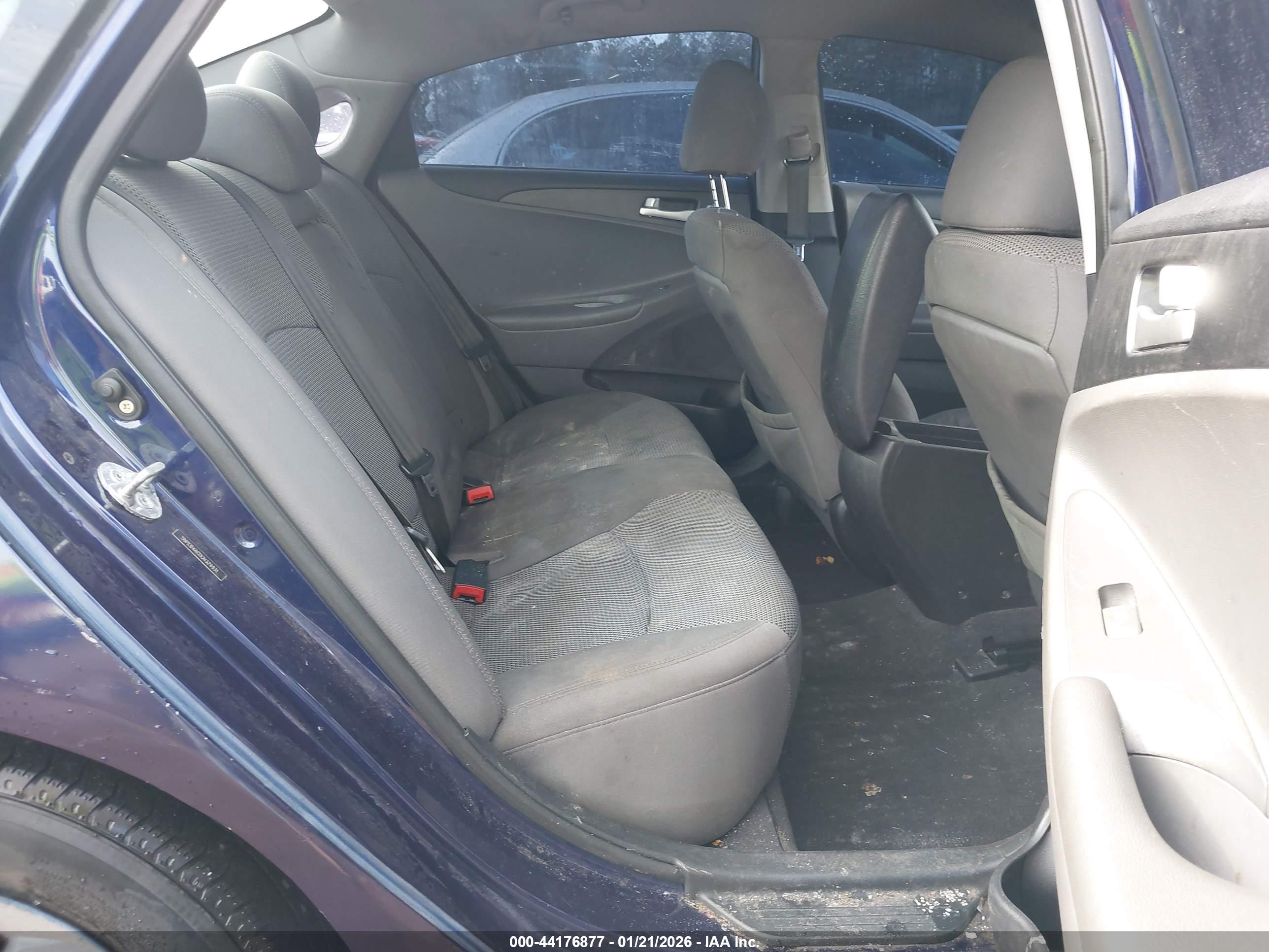 HYUNDAI SONATA image 8