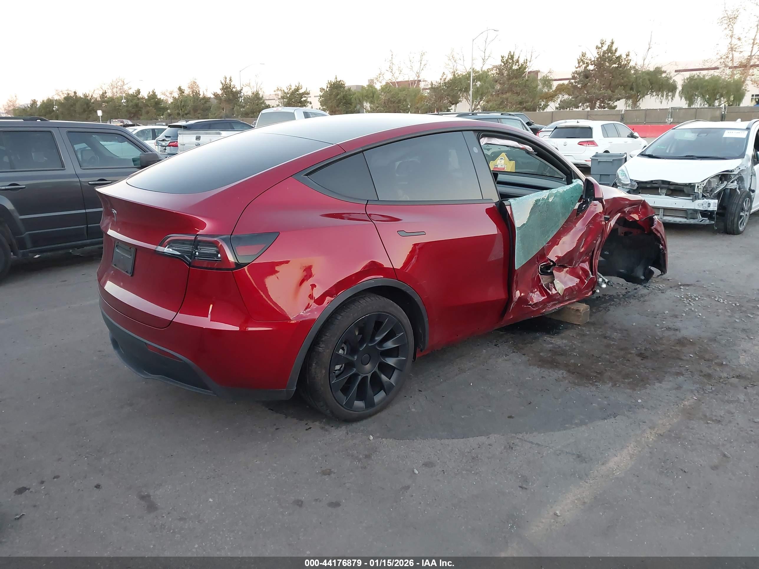 TESLA MODEL image 4