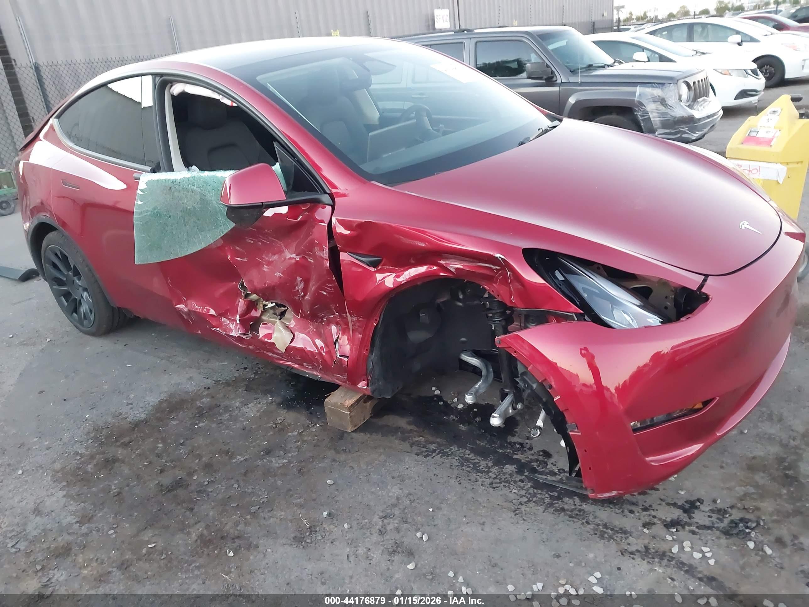 TESLA MODEL image 6