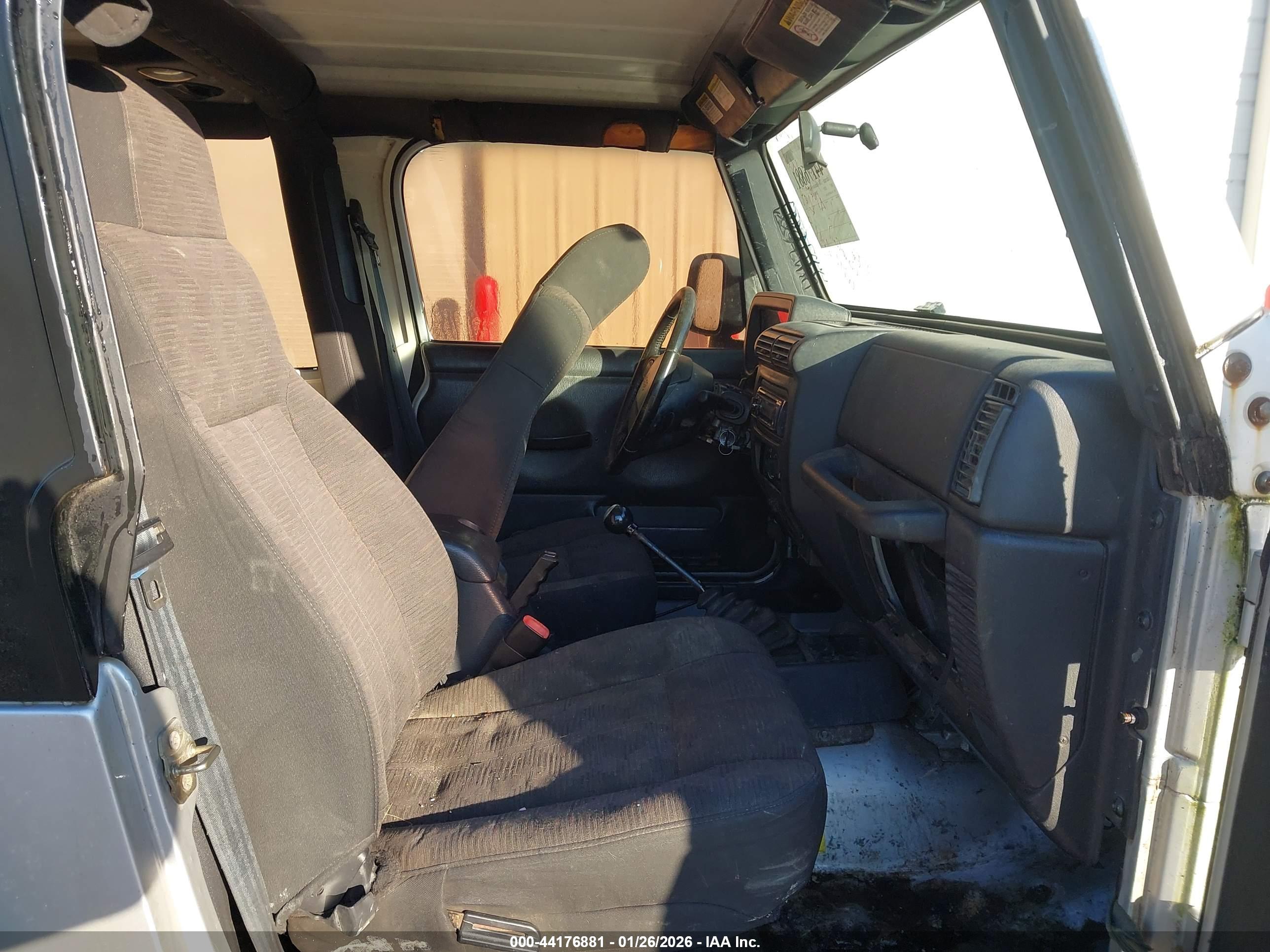 JEEP WRANGLER image 5