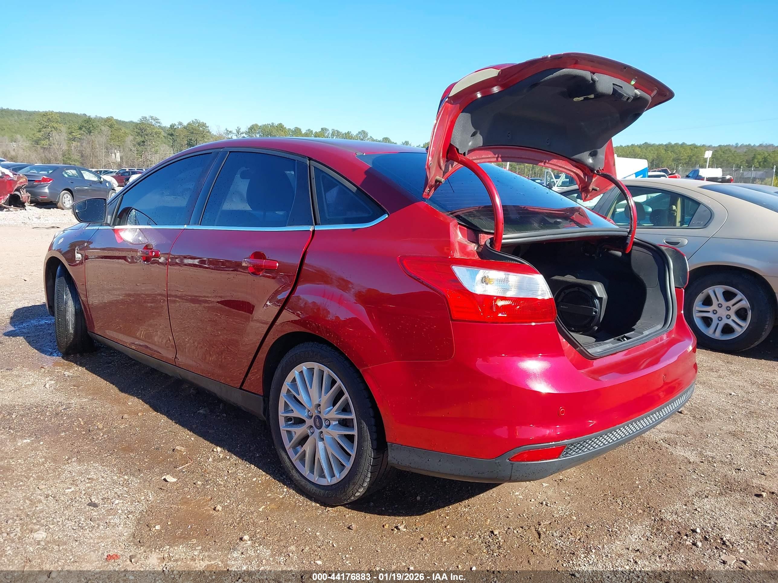 FORD FOCUS image 3