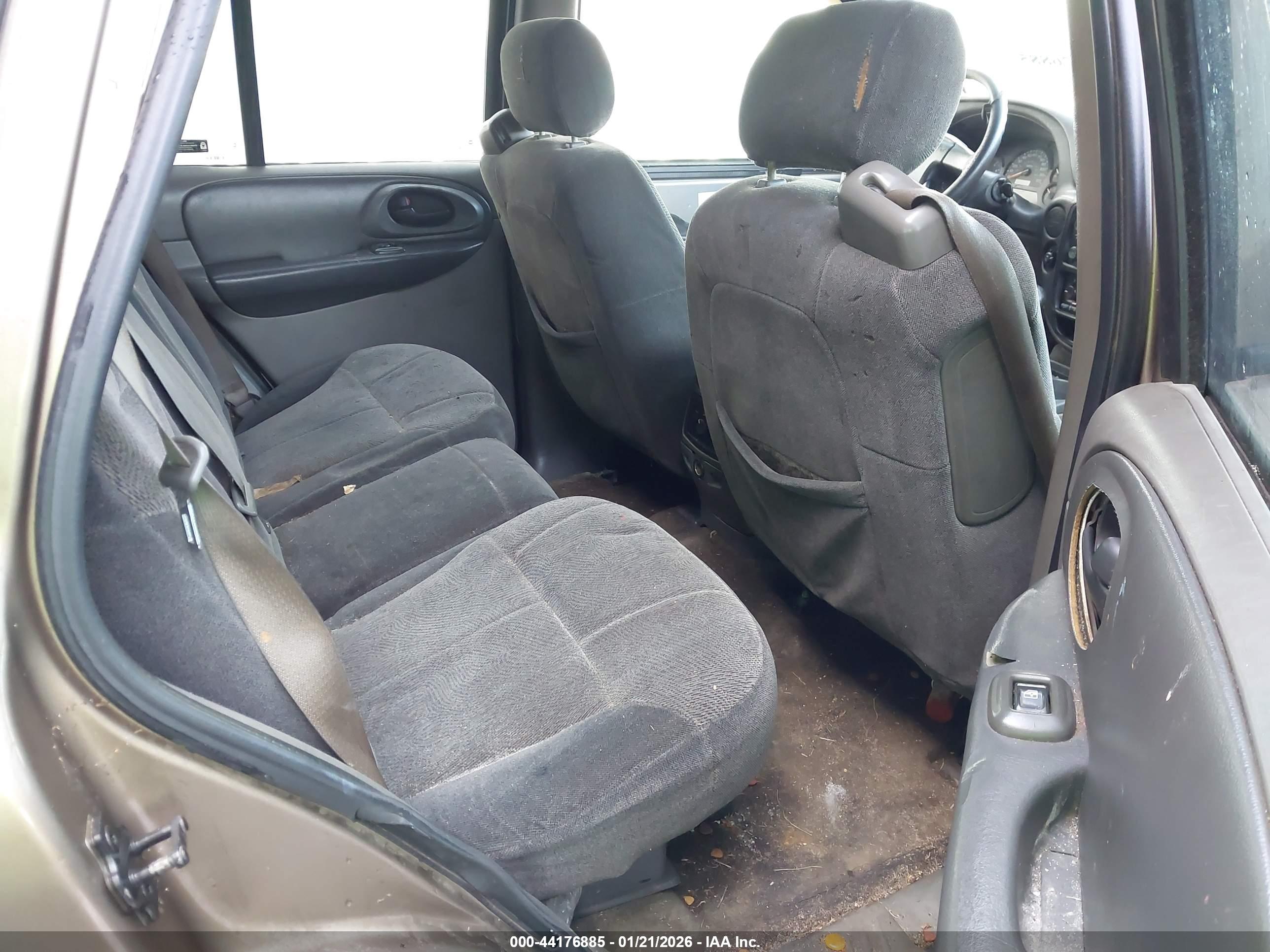 CHEVROLET TRAILBLAZER image 8