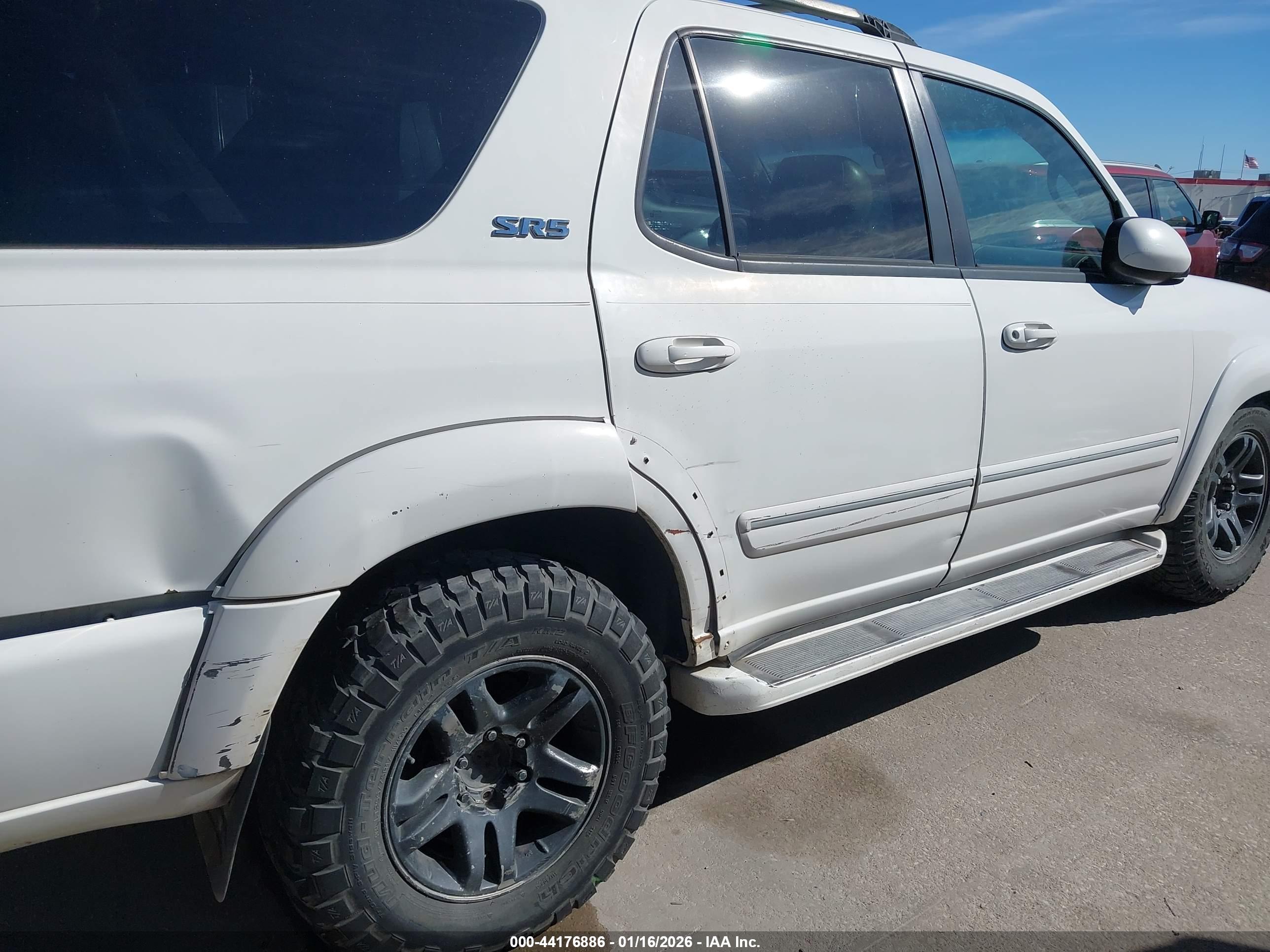 TOYOTA SEQUOIA image 6