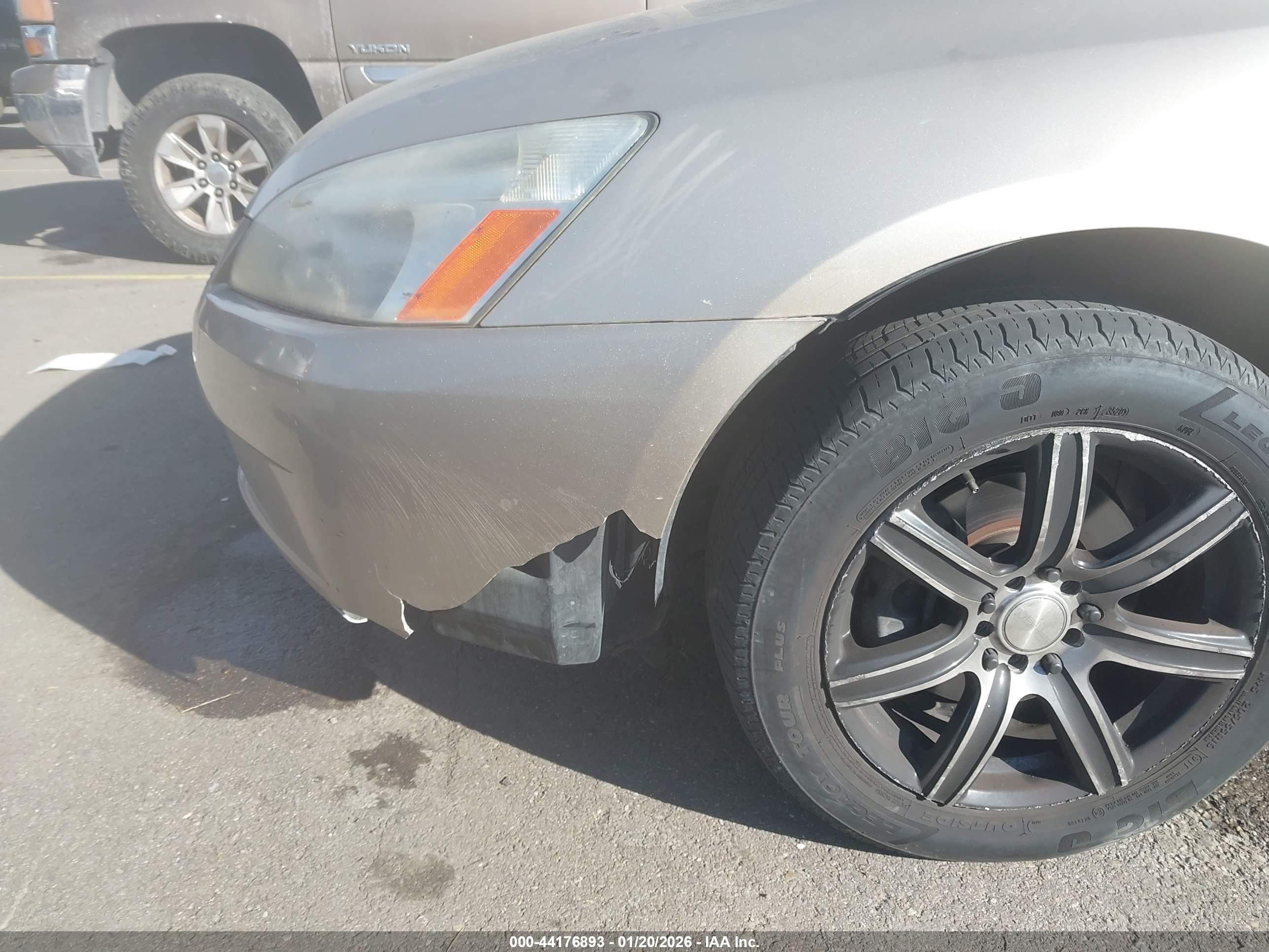 HONDA ACCORD image 6