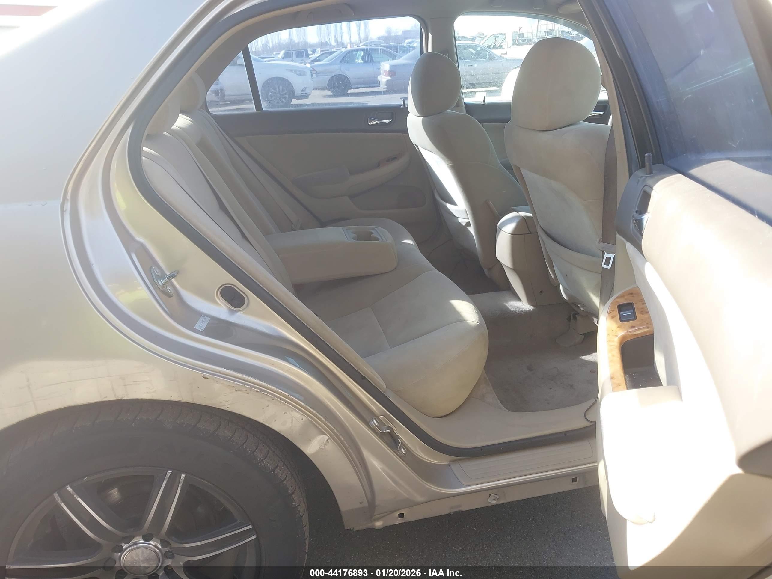 HONDA ACCORD image 8
