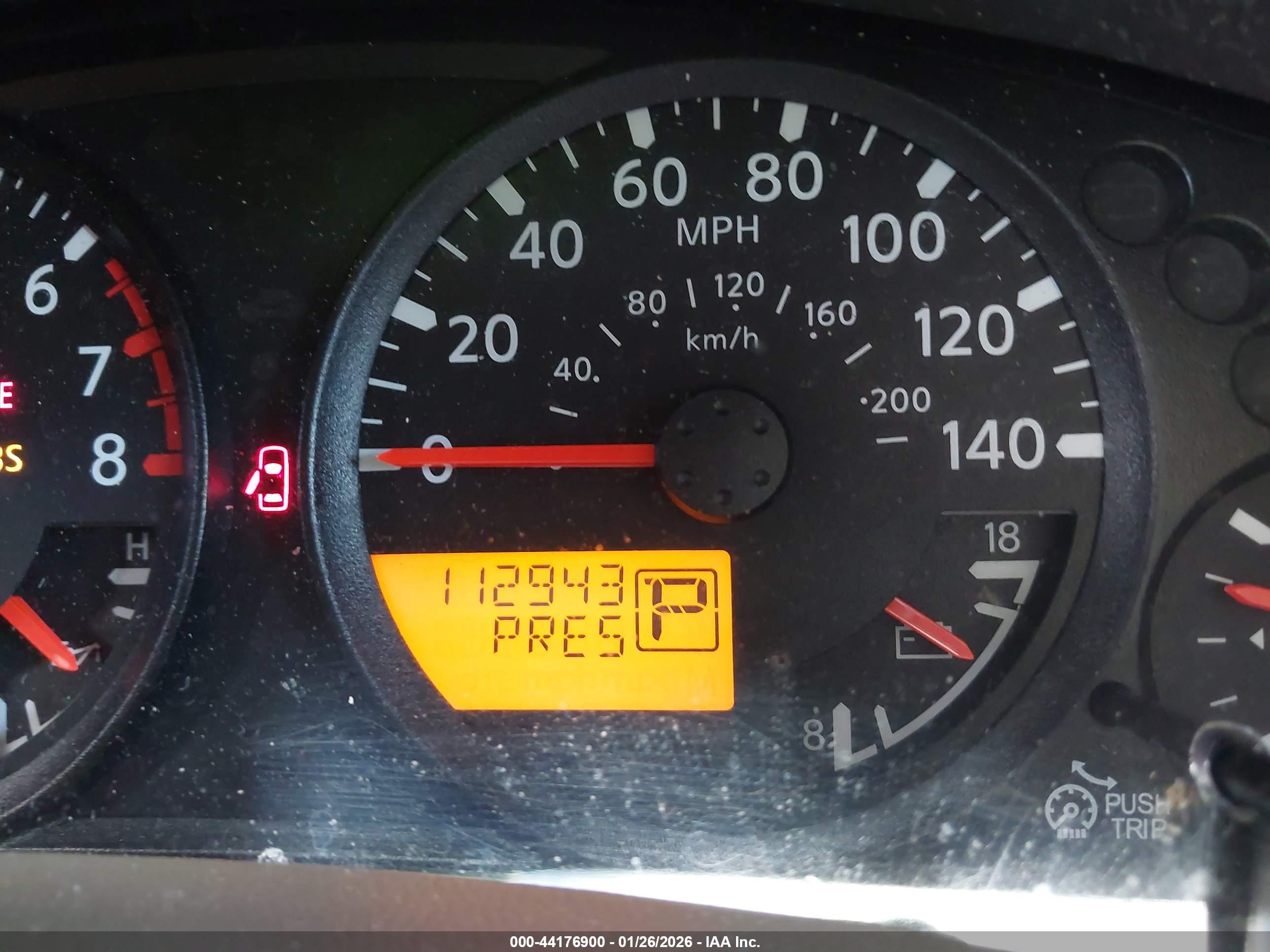 NISSAN FRONTIER image 7