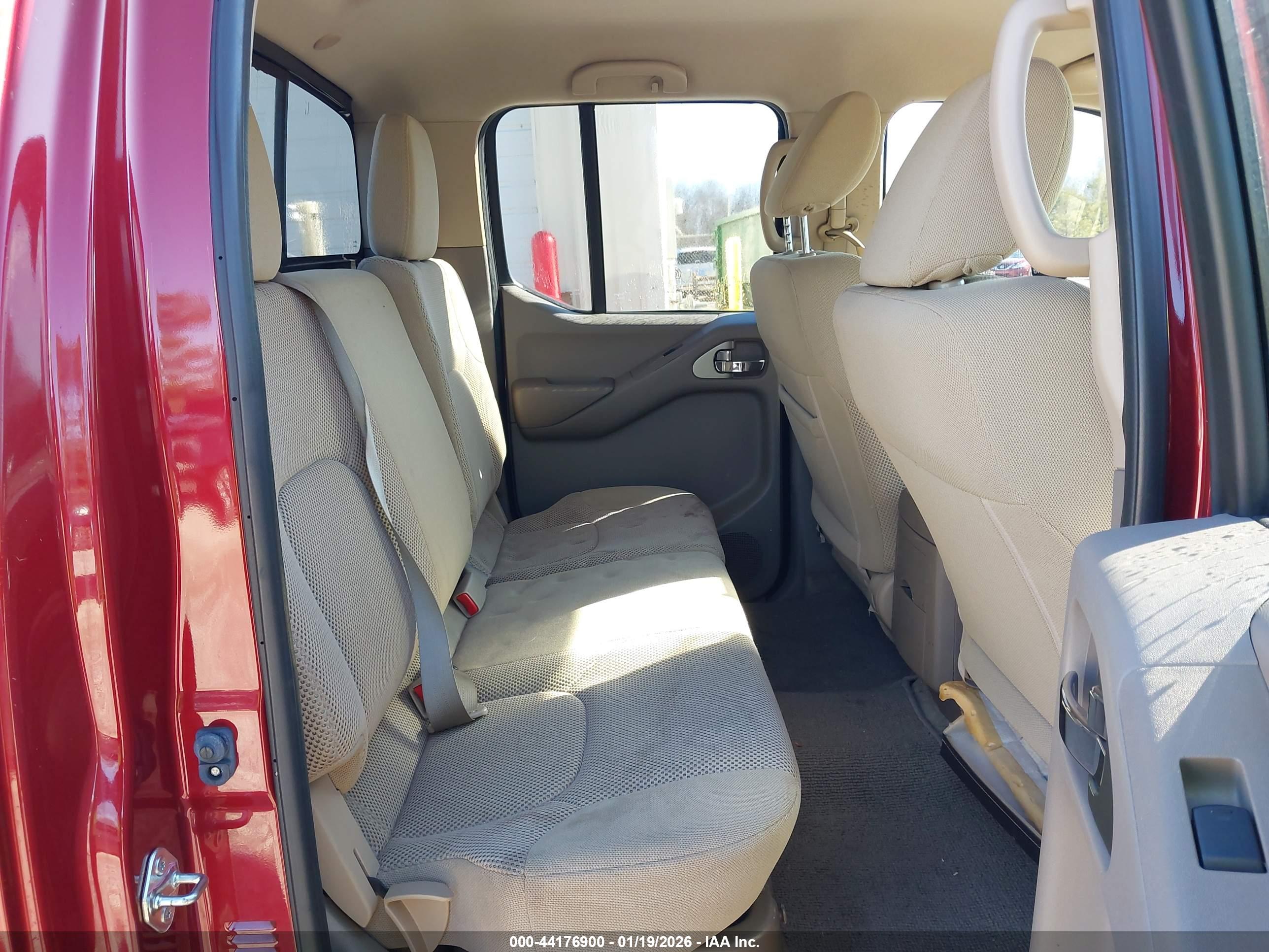 NISSAN FRONTIER image 8