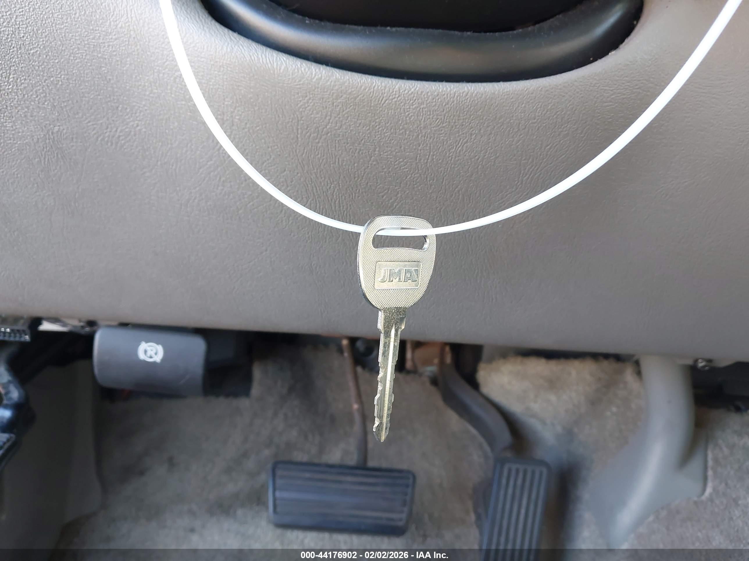 CHEVROLET TAHOE image 11