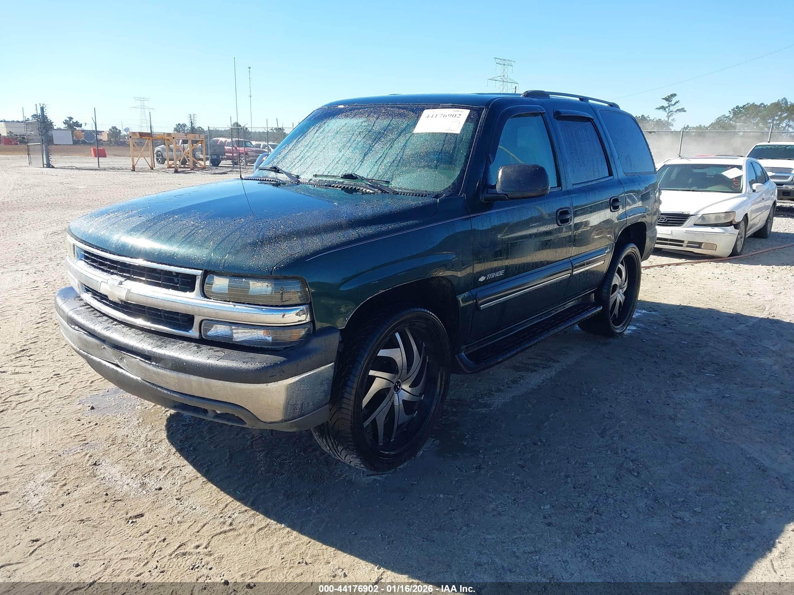CHEVROLET TAHOE image 2